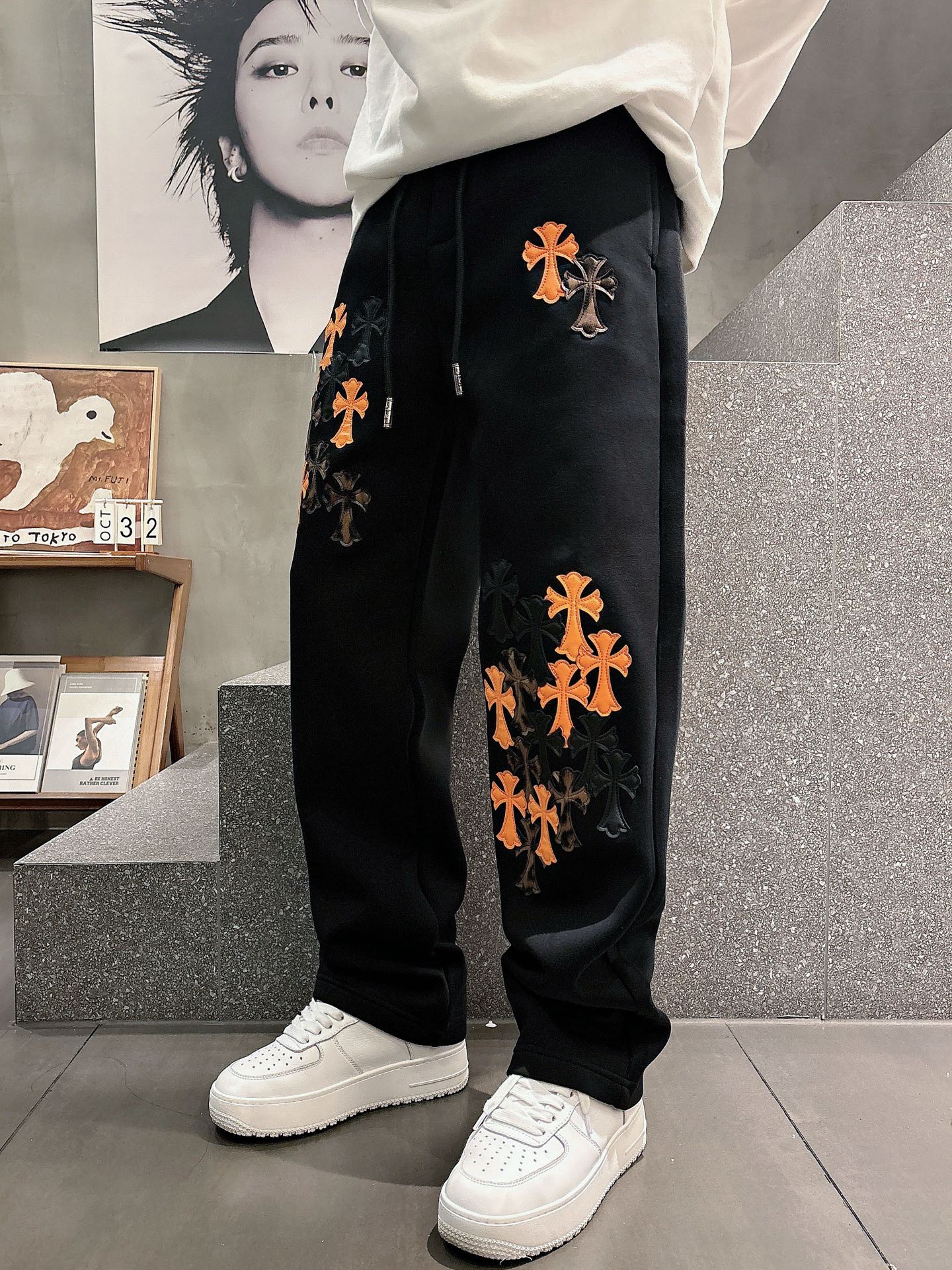 🌾 克罗心 🆕2025秋冬新款休闲裤！官网同步发售。品牌经典LOGO休闲裤 ，定制面料，舒适度极好，手触