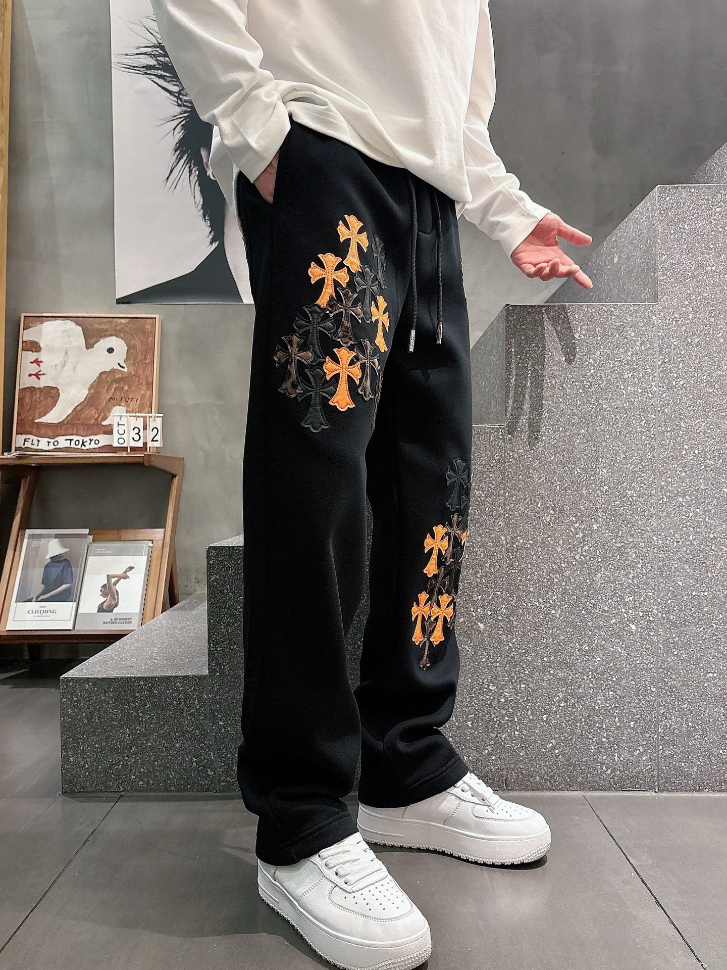 🌾 克罗心 🆕2025秋冬新款休闲裤！官网同步发售。品牌经典LOGO休闲裤 ，定制面料，舒适度极好，手触