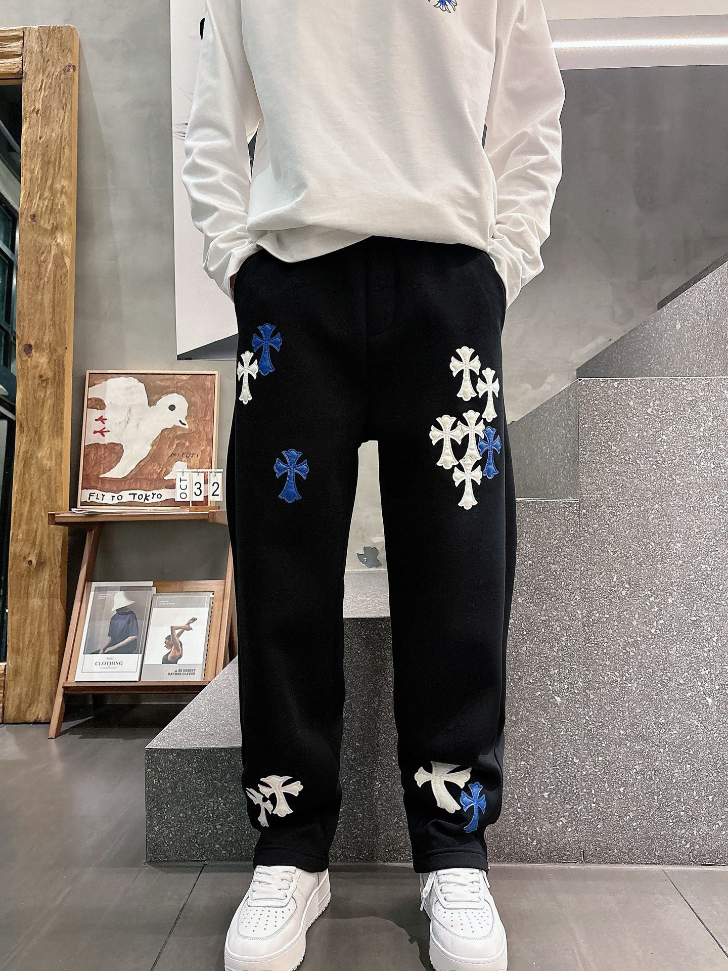 🌾 克罗心 🆕2025秋冬新款休闲裤！官网同步发售。品牌经典LOGO休闲裤 ，定制面料，舒适度极好，手触