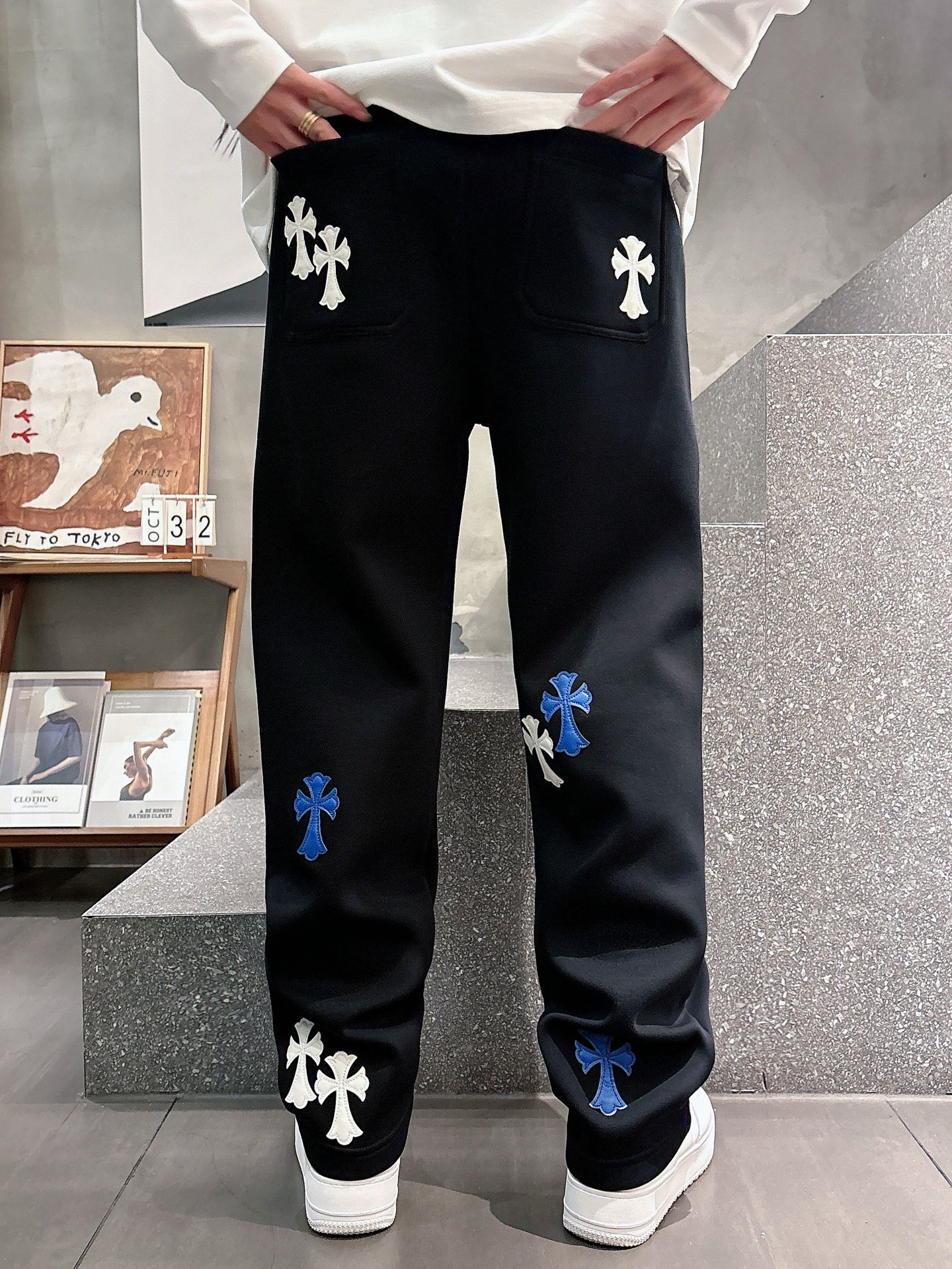 🌾 克罗心 🆕2025秋冬新款休闲裤！官网同步发售。品牌经典LOGO休闲裤 ，定制面料，舒适度极好，手触