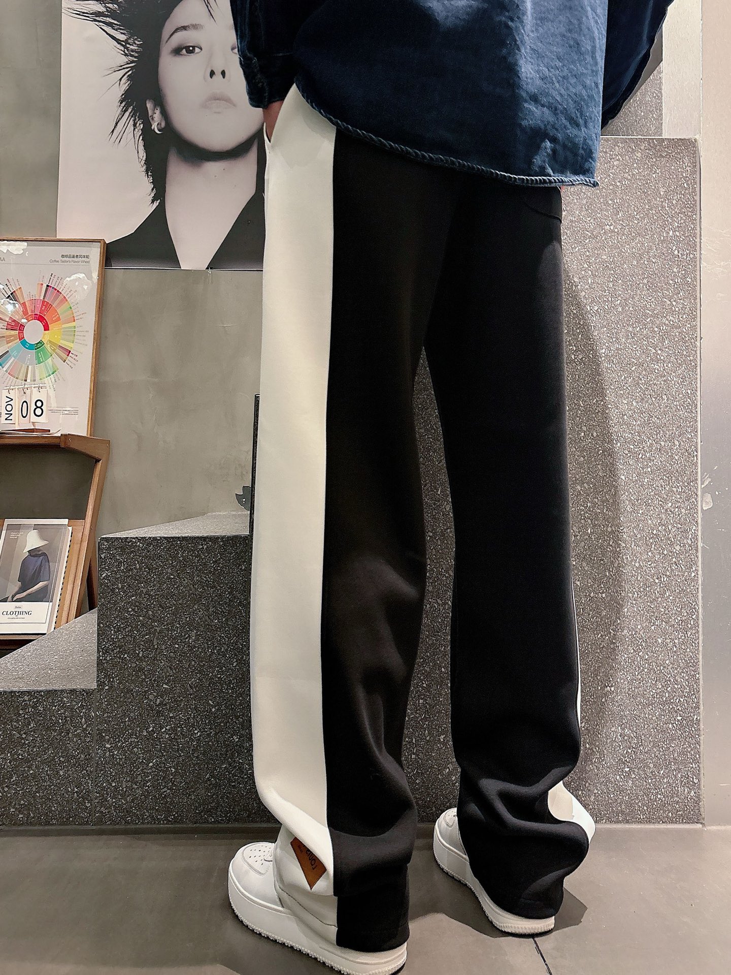 🌾 LV 🆕2025秋冬新款休闲裤！官网同步发售。品牌经典LOGO休闲裤 ，定制面料，舒适度极好，手触感