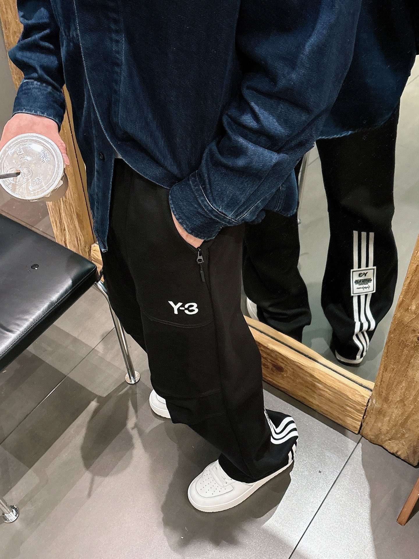 🌾 Y3 🆕2025秋冬新款休闲裤！官网同步发售。品牌经典LOGO休闲裤 ，定制面料，舒适度极好，手触感