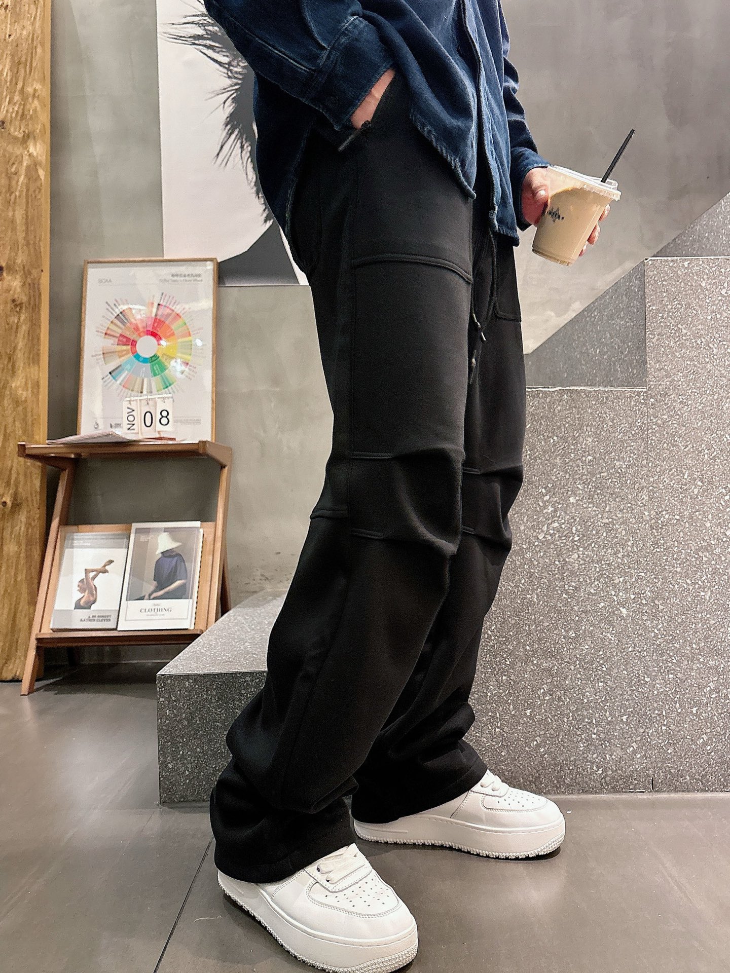 🌾 Y3 🆕2025秋冬新款休闲裤！官网同步发售。品牌经典LOGO休闲裤 ，定制面料，舒适度极好，手触感