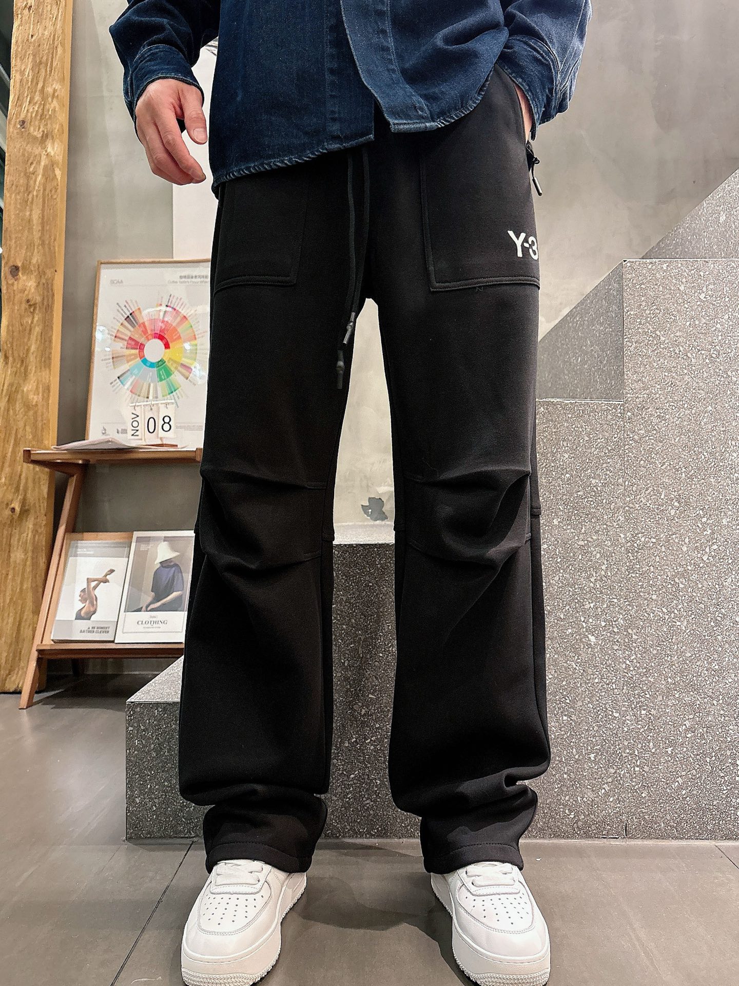 🌾 Y3 🆕2025秋冬新款休闲裤！官网同步发售。品牌经典LOGO休闲裤 ，定制面料，舒适度极好，手触感