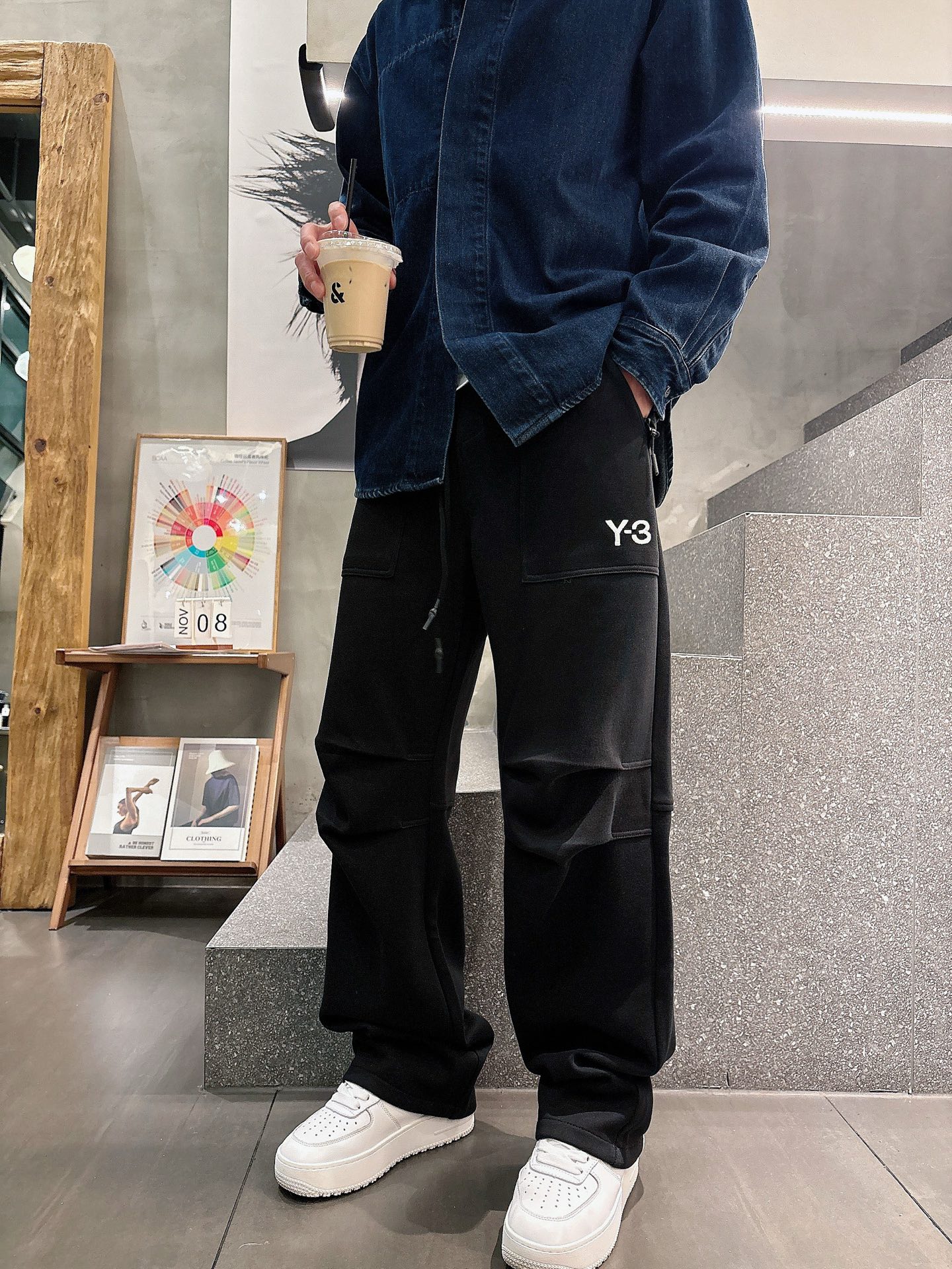 🌾 Y3 🆕2025秋冬新款休闲裤！官网同步发售。品牌经典LOGO休闲裤 ，定制面料，舒适度极好，手触感