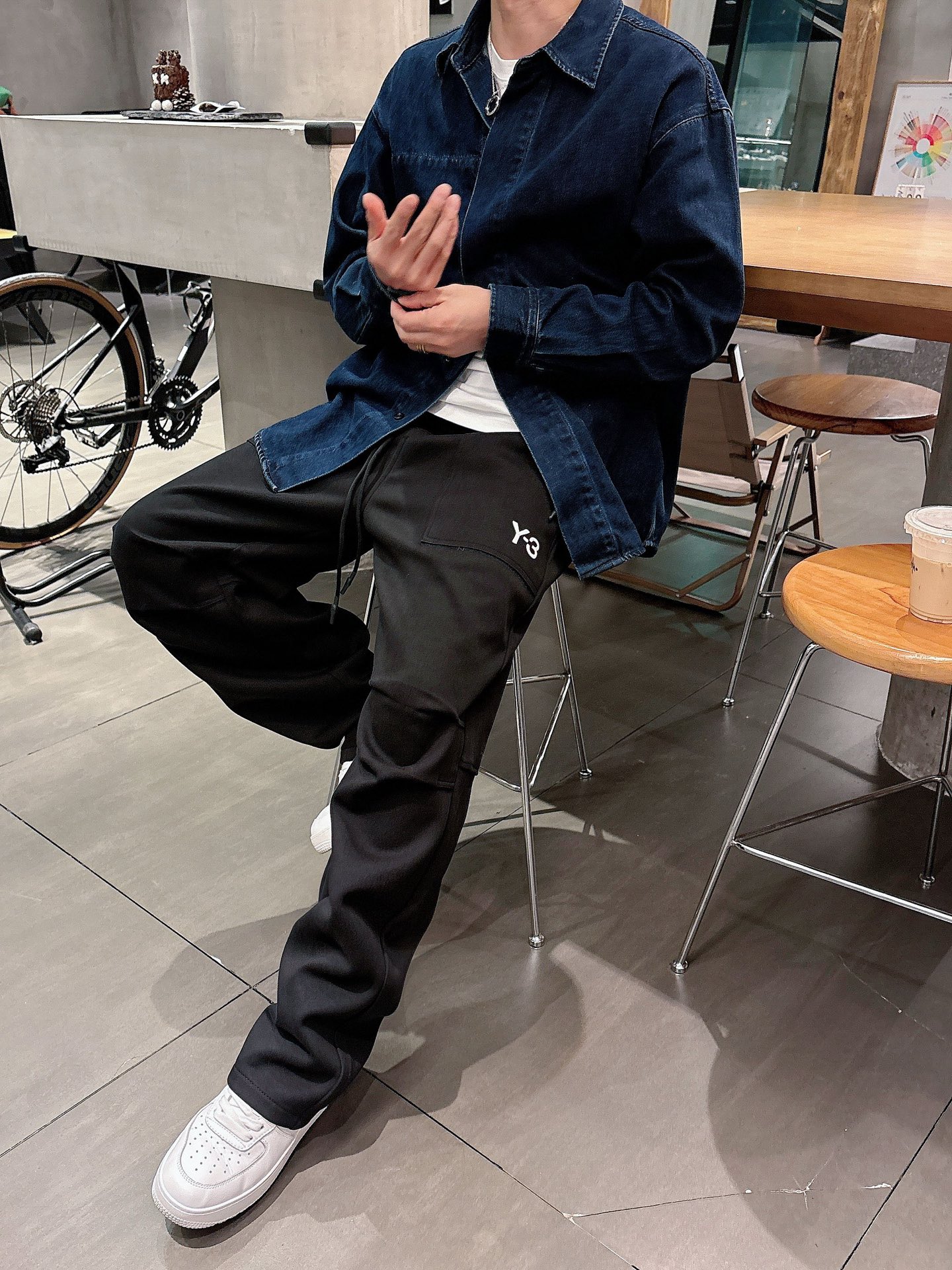 🌾 Y3 🆕2025秋冬新款休闲裤！官网同步发售。品牌经典LOGO休闲裤 ，定制面料，舒适度极好，手触感