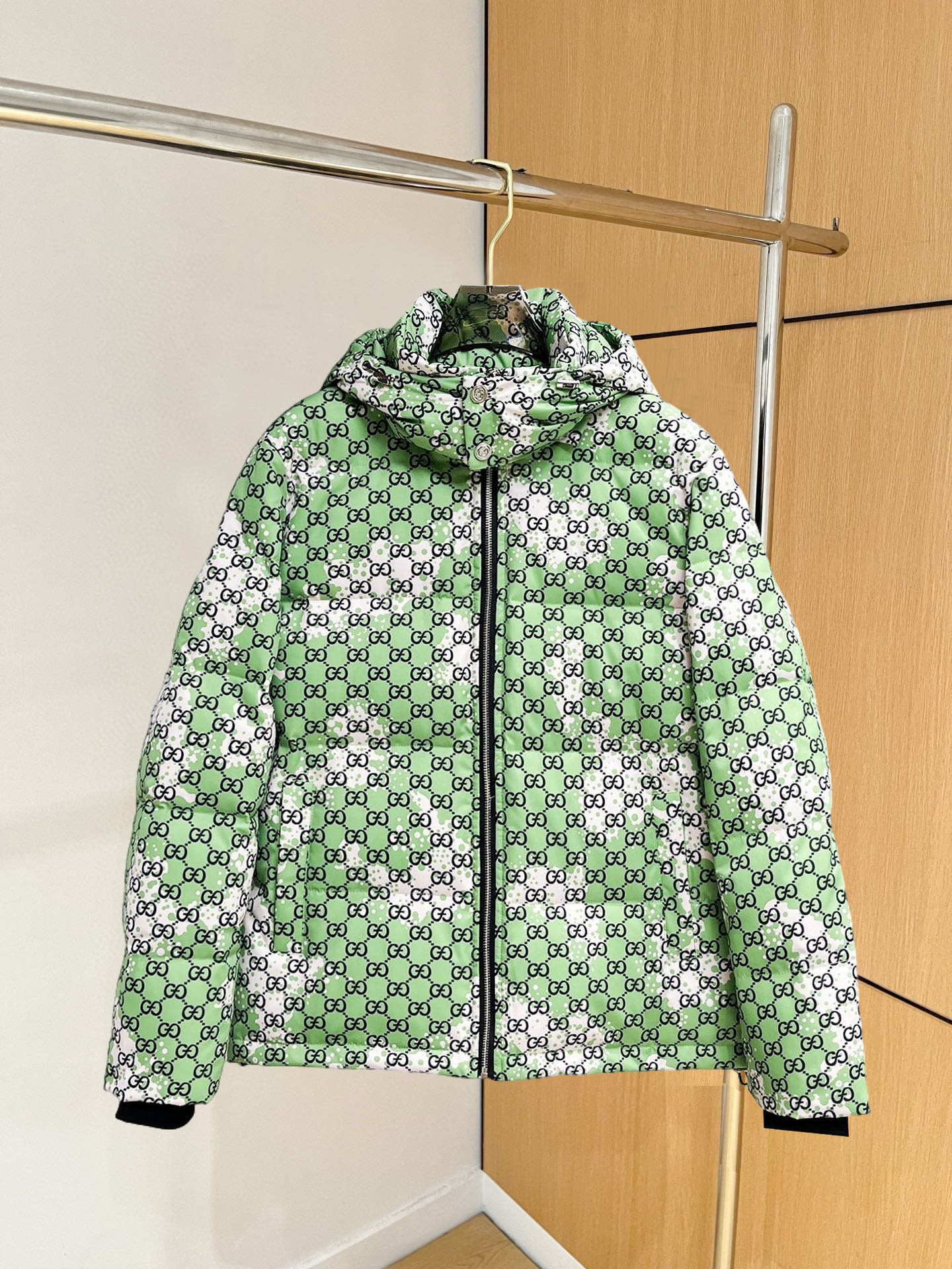 _dtl9sVDmziSwYI_BXV8DshMoav9iXvL8W_BC2qQ