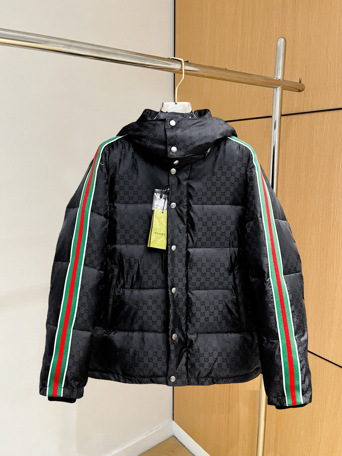 _ds_9sySlW5tjxKimVsrR0wm2T_PEd4kWoUETgjA