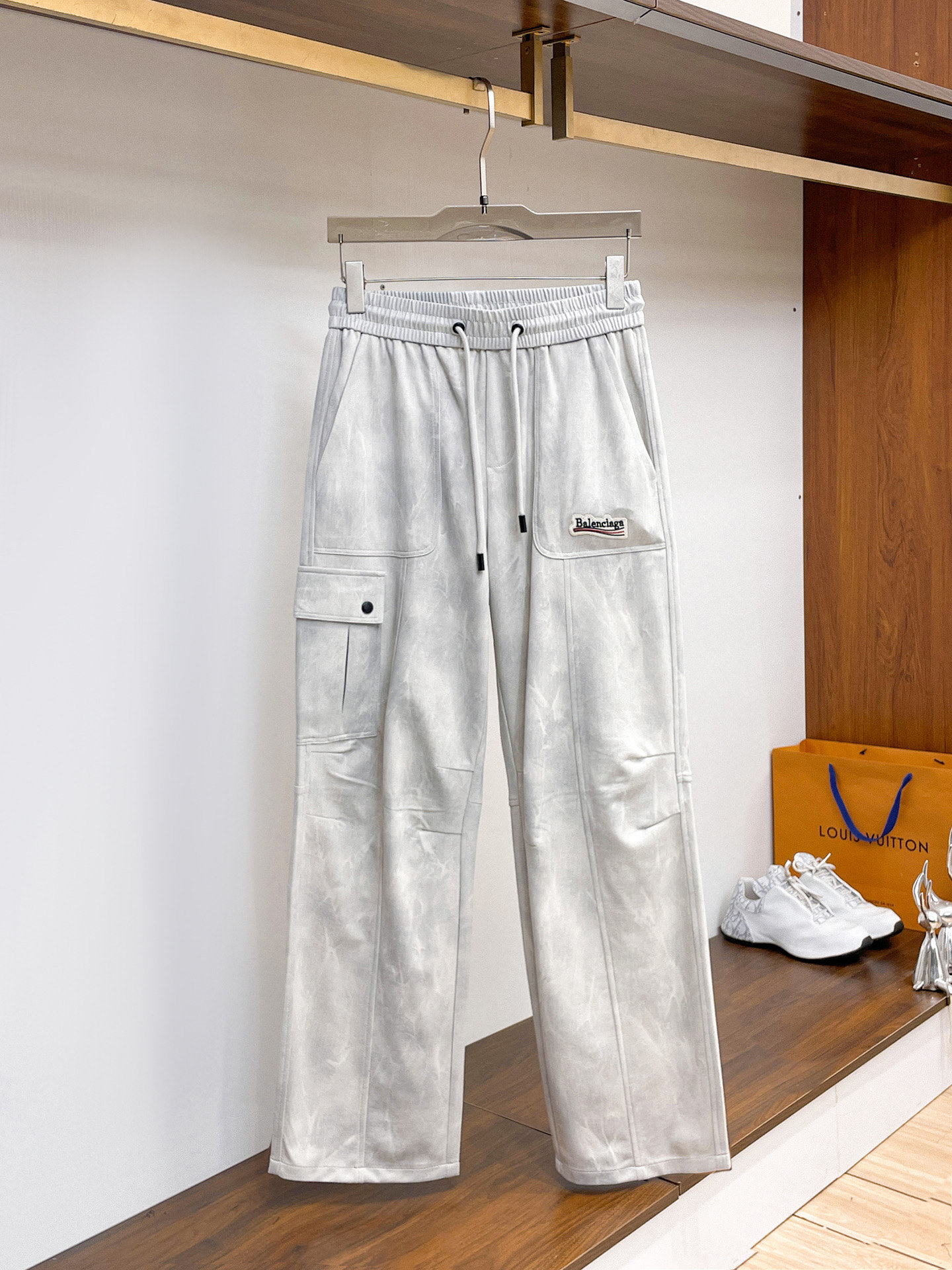 _dpw9sF3m4-BAO2lY0uW8AsoebMONvuMv3hduuvQ