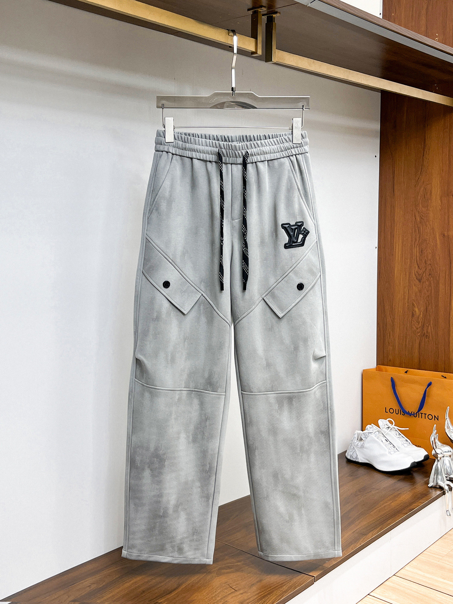 _d8t9s9cpXMw8nxVa0lfecbTZ12-P37jT3tbstxw