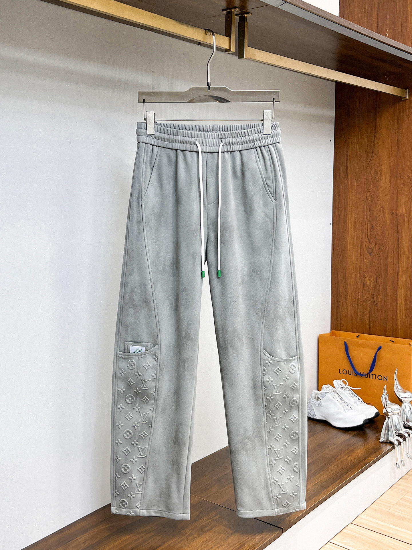 _dD79s67WcvDj9urGV-IJBfUgRqN_ehkNUf8ZTbA