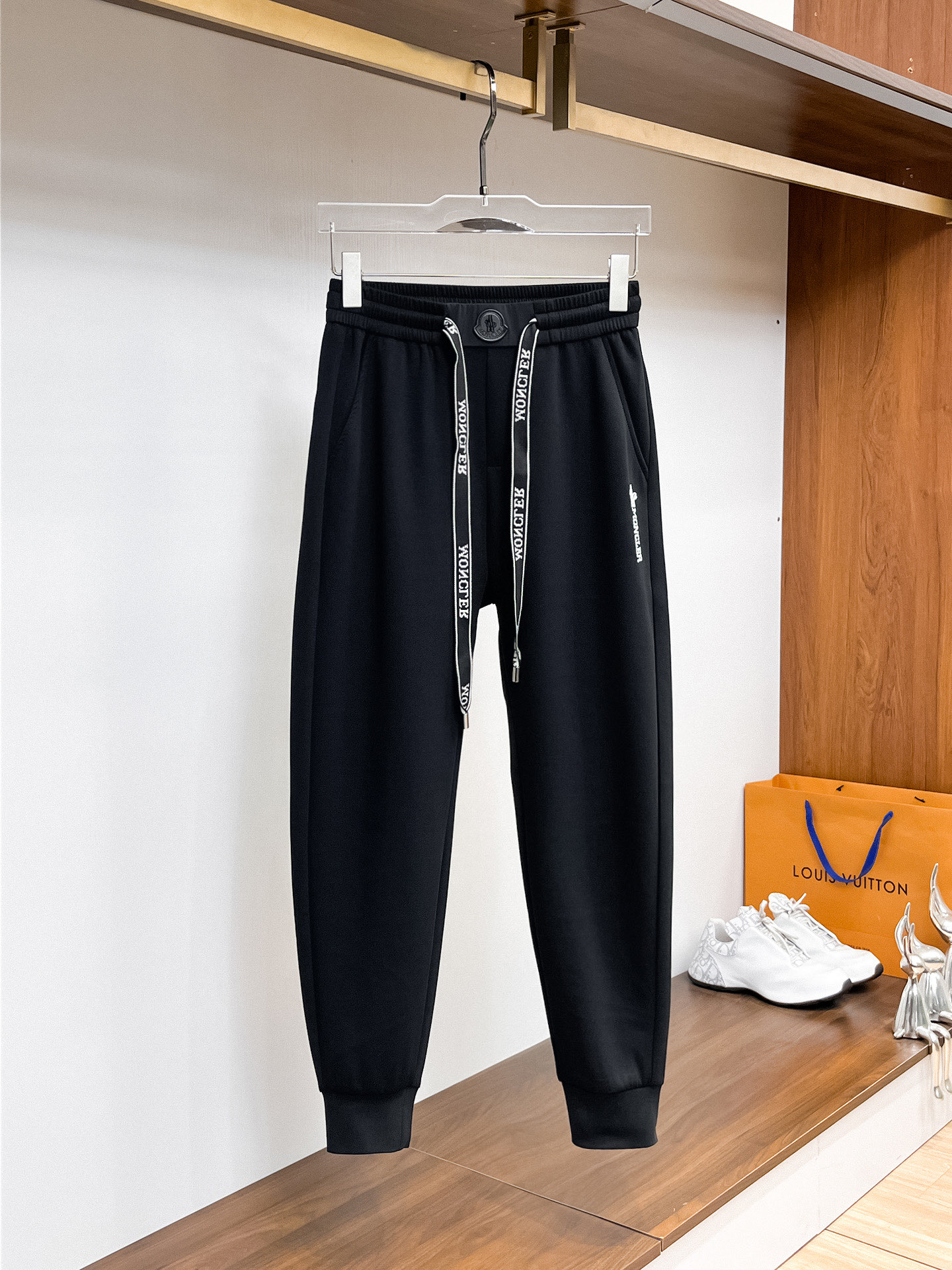 _dj59s-Rz_XwkajzVrqYXKhSPrcl0m7vFHTW3RjA