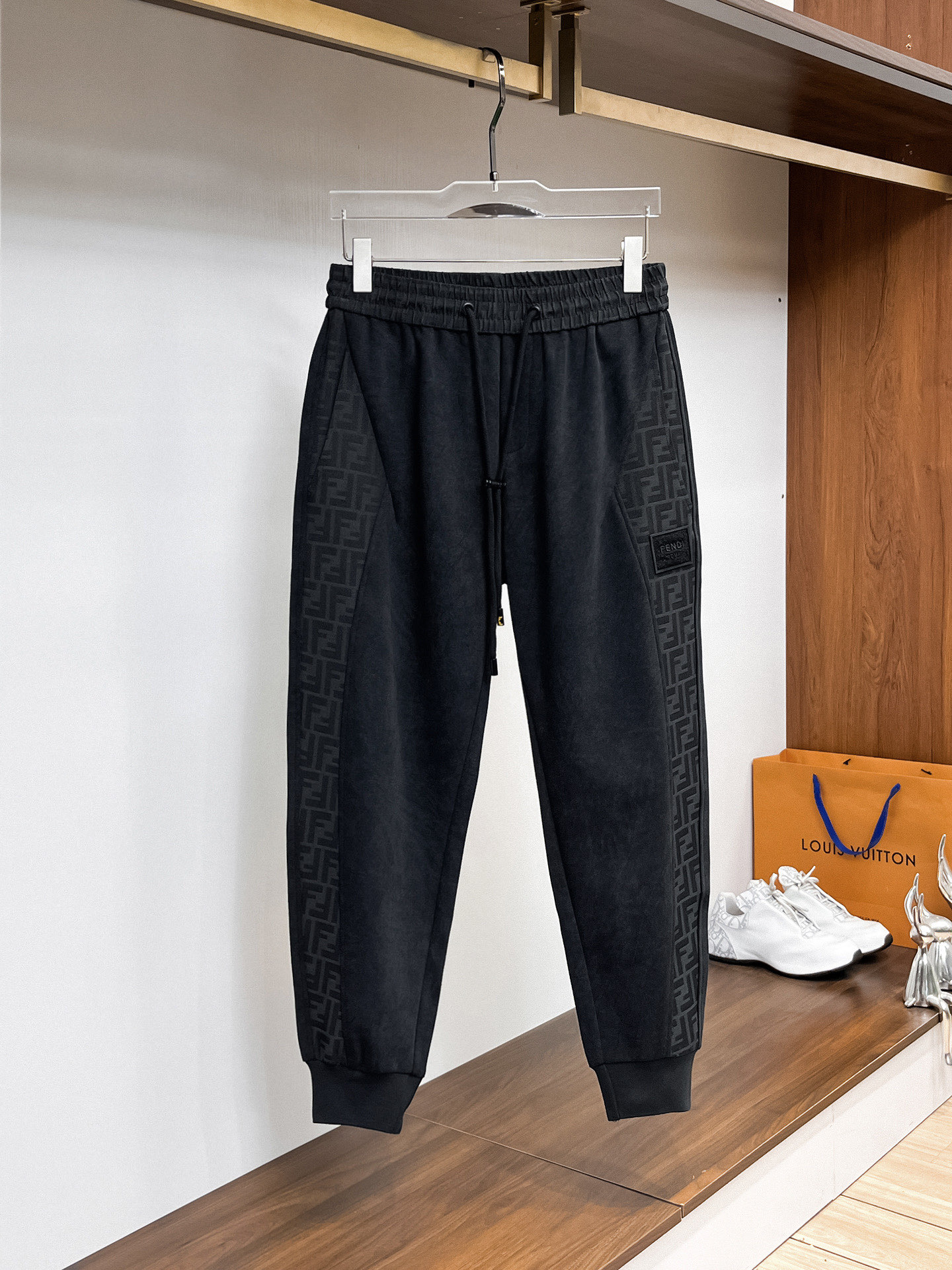 _dbf9sIc7woZn9ZSmf-e_eh3Dkp9PNHpjapzZr1g