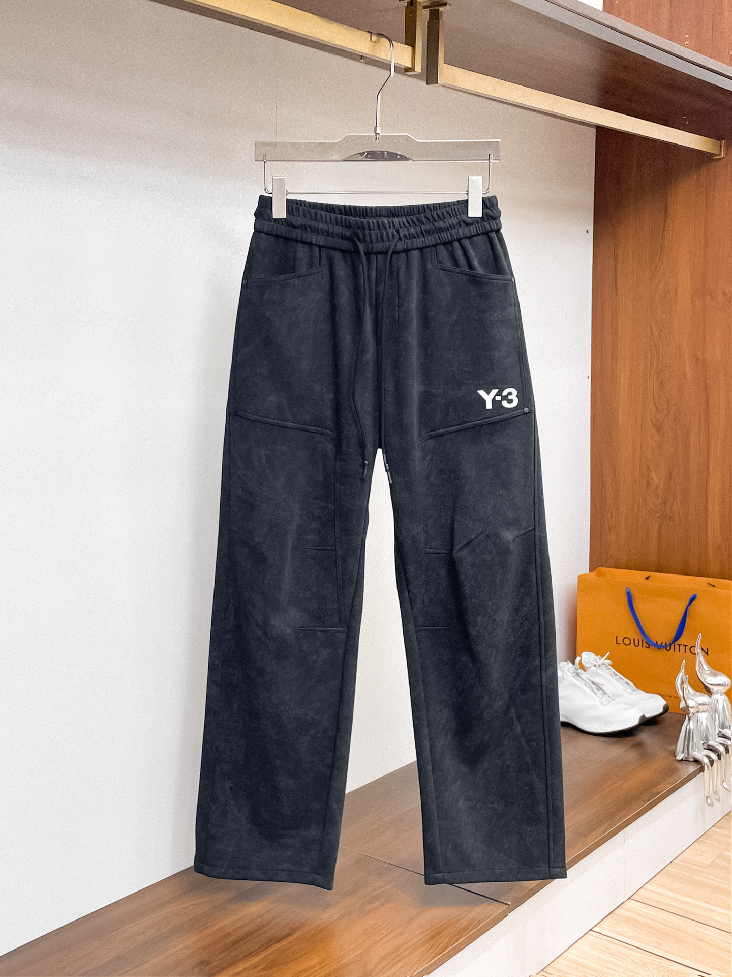 _dfj9sJ_2a44ItKAiC0lruEIFvxmrgCuYeUl7Cvw