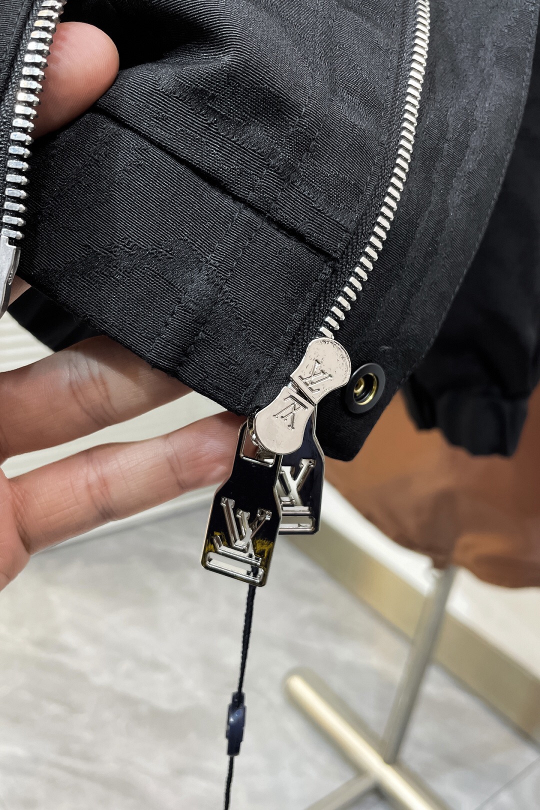 LV men LV 2026 NewLouis Vuitton ， ， ， ， ! ， ， ， ， ， ， ， ， ， ， ， ， ! ， ， ， ， ! ， ， ， ！ — photo 9
