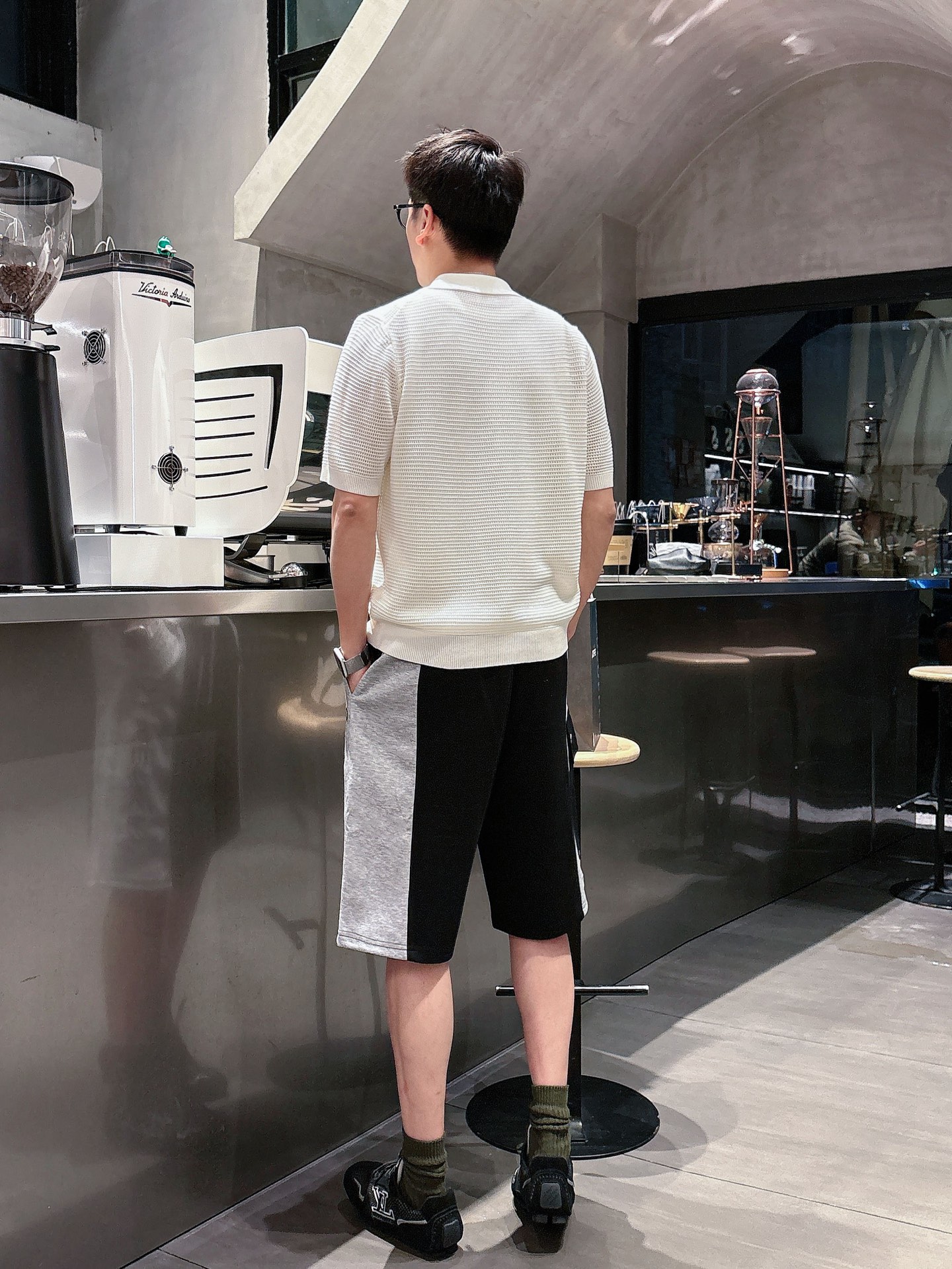 纪梵希   三标齐全 2026夏季新款男士休闲短裤，高级定制面料透气面料 透气弹力舒适度极高，细节无可挑