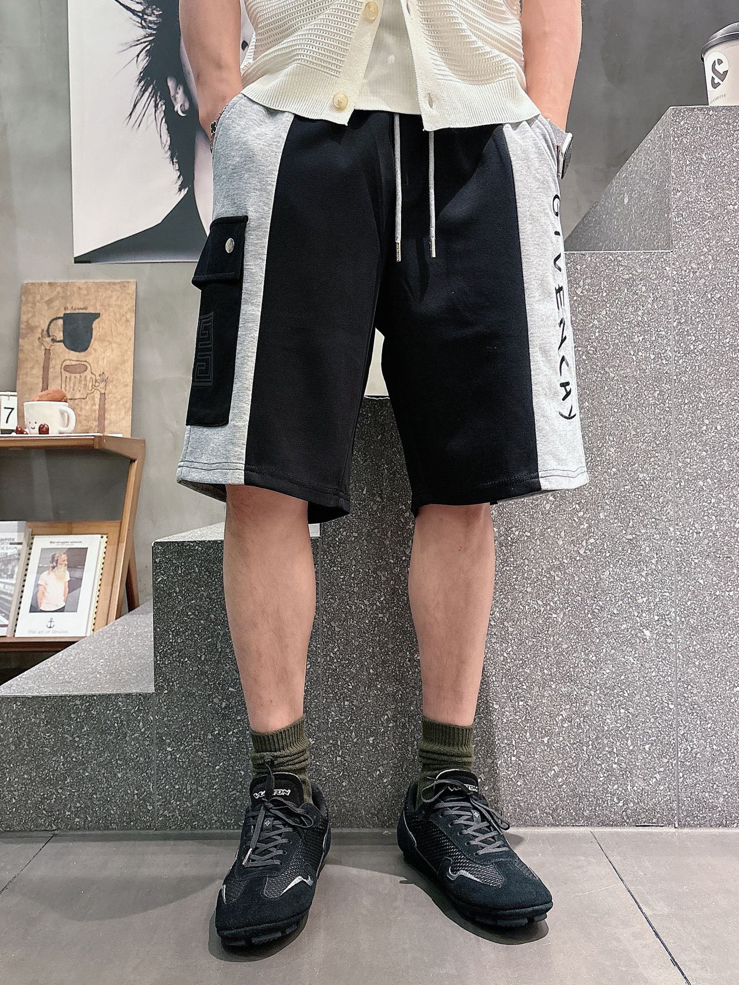 纪梵希   三标齐全 2026夏季新款男士休闲短裤，高级定制面料透气面料 透气弹力舒适度极高，细节无可挑