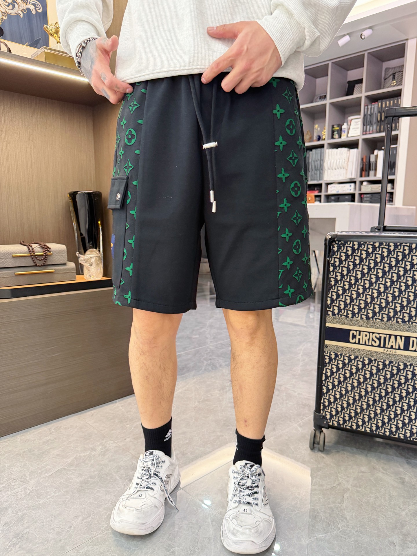 LV men LV 2026 New ， ， ， ， logo ， ！ ！ ：M-XXXL — photo 2