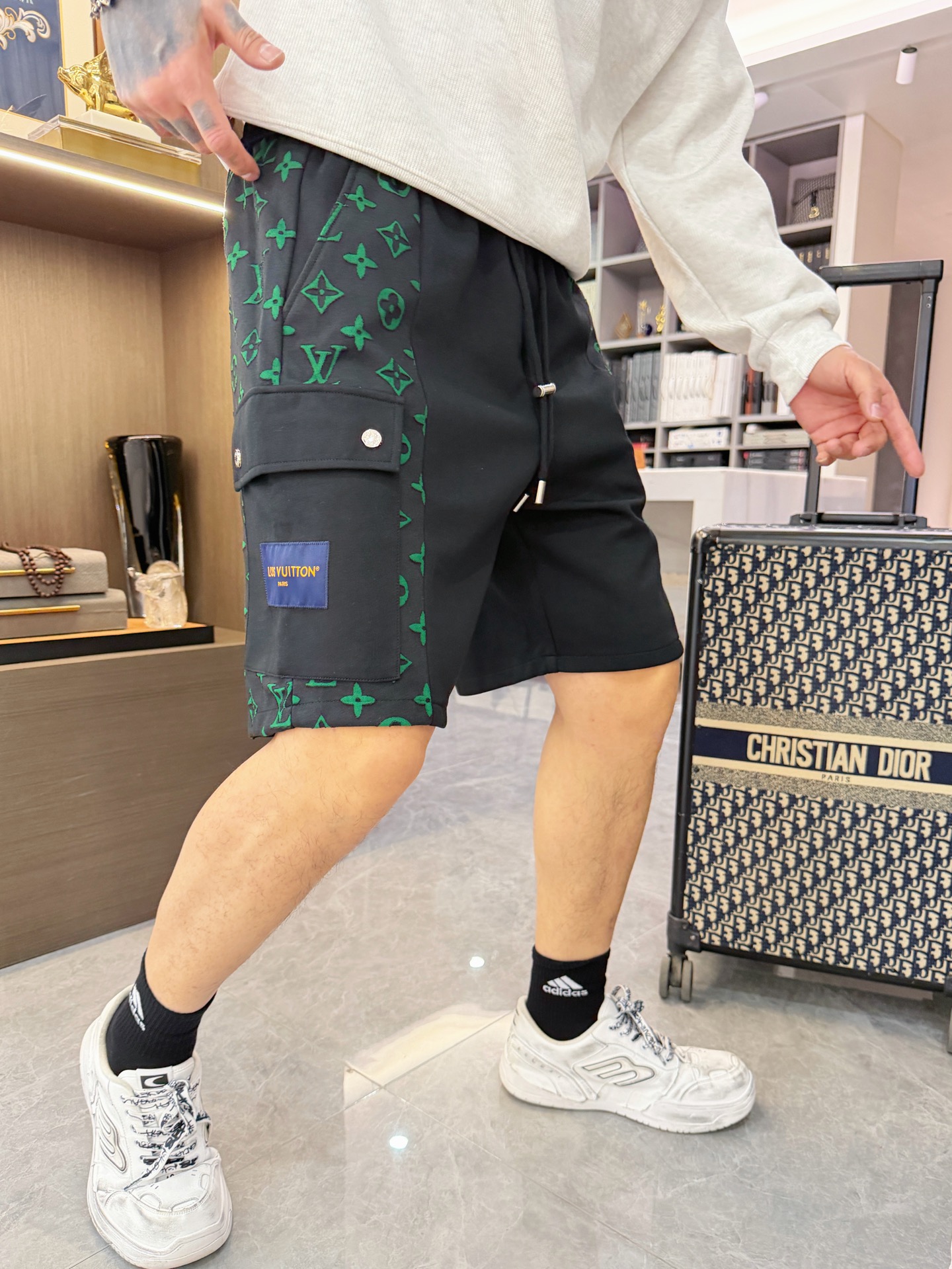 LV men LV 2026 New ， ， ， ， logo ， ！ ！ ：M-XXXL — photo 3