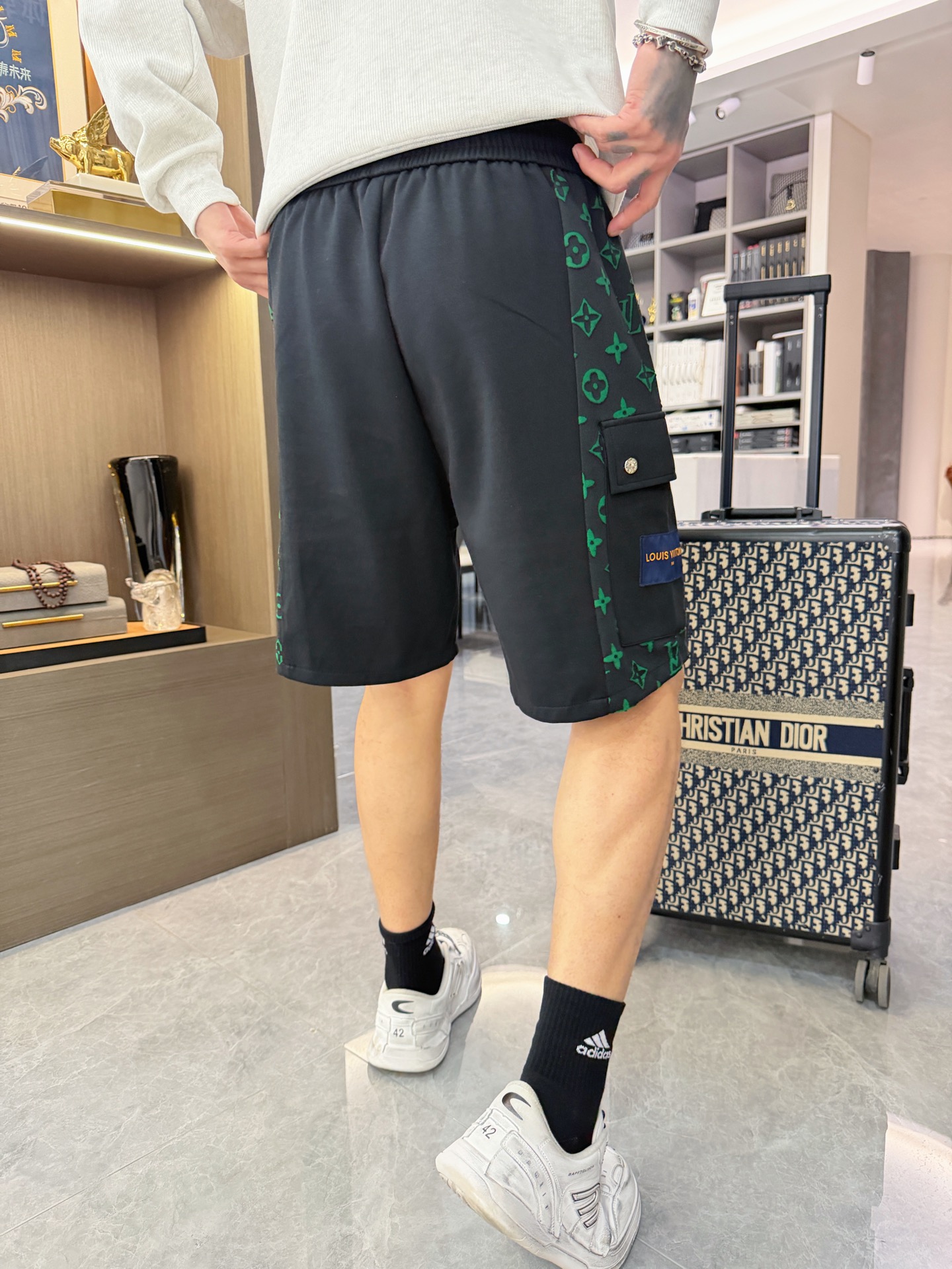 LV men LV 2026 New ， ， ， ， logo ， ！ ！ ：M-XXXL — photo 4