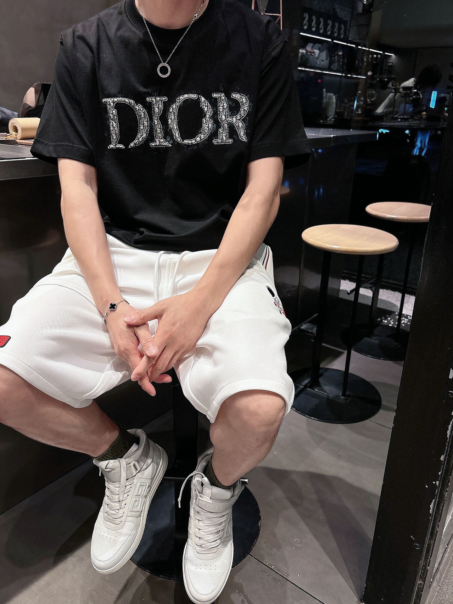 蒙口  三标齐全    2026夏季新款男士休闲短裤，高级定制面料透气面料 透气弹力舒适度极高，细节无可