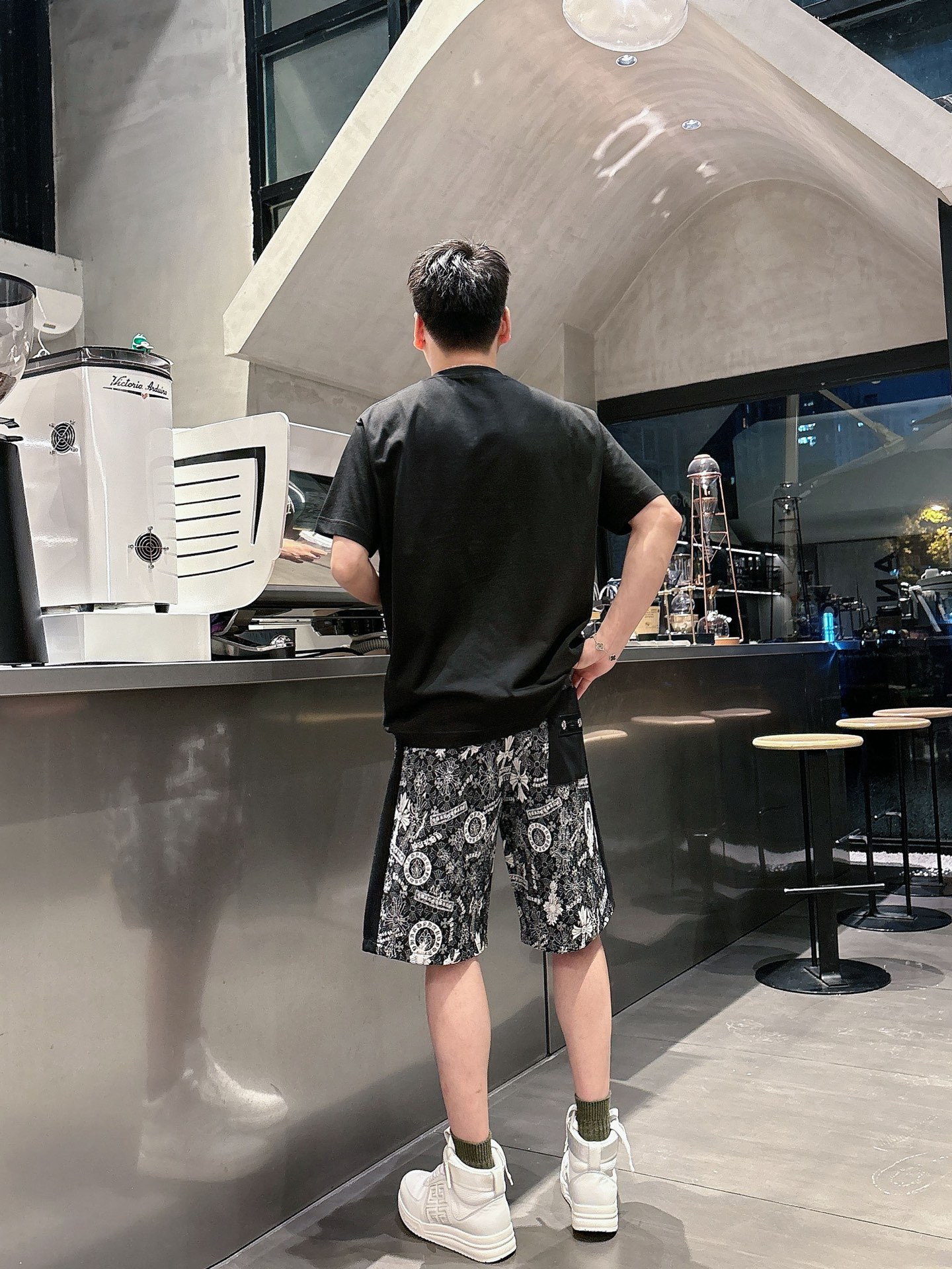 克罗心  三标齐全    2026夏季新款男士休闲短裤，高级定制面料透气面料 透气弹力舒适度极高，细节无