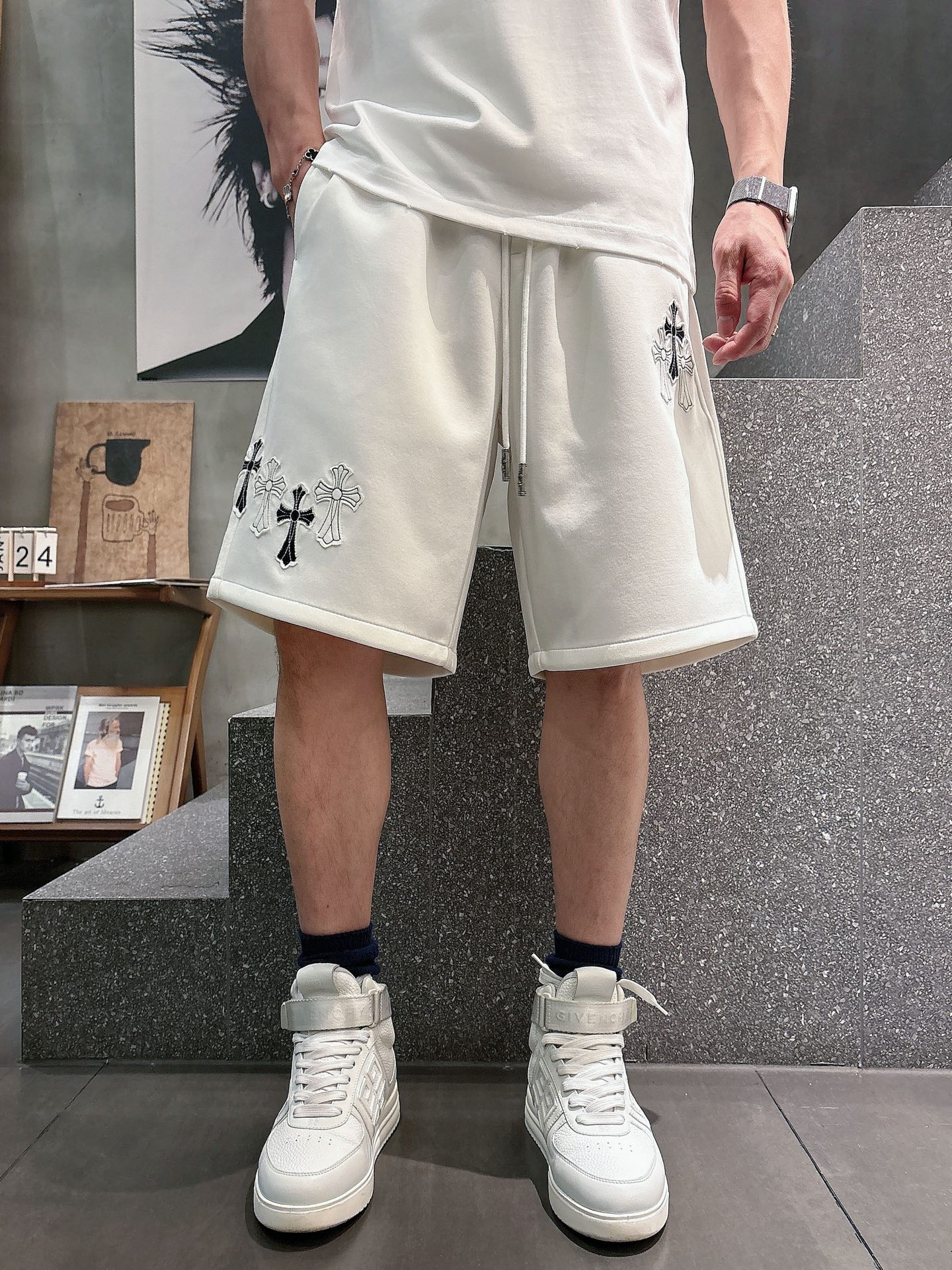 克罗心  三标齐全    2026夏季新款男士休闲短裤，高级定制面料透气面料 透气弹力舒适度极高，细节无