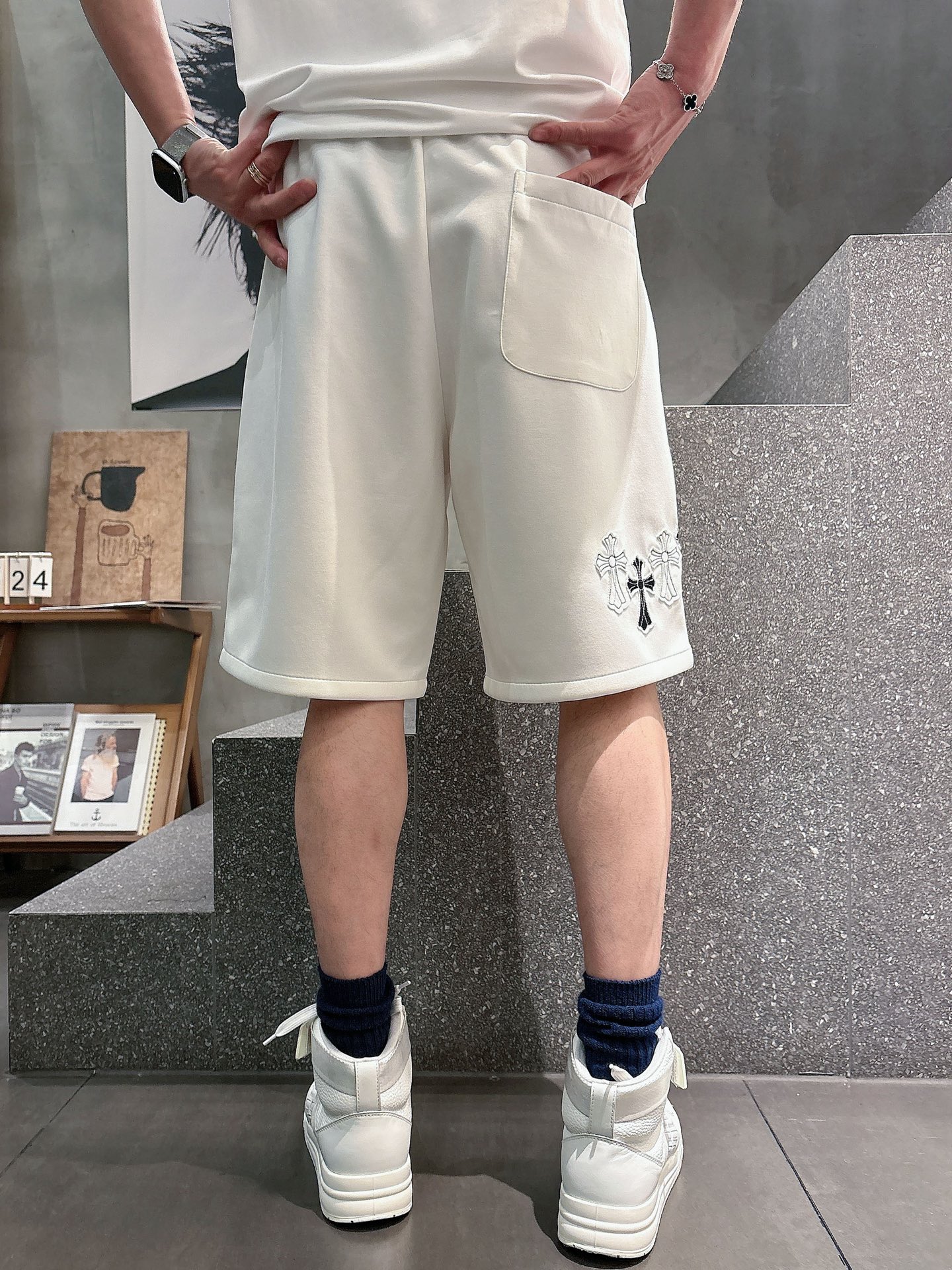 克罗心  三标齐全    2026夏季新款男士休闲短裤，高级定制面料透气面料 透气弹力舒适度极高，细节无