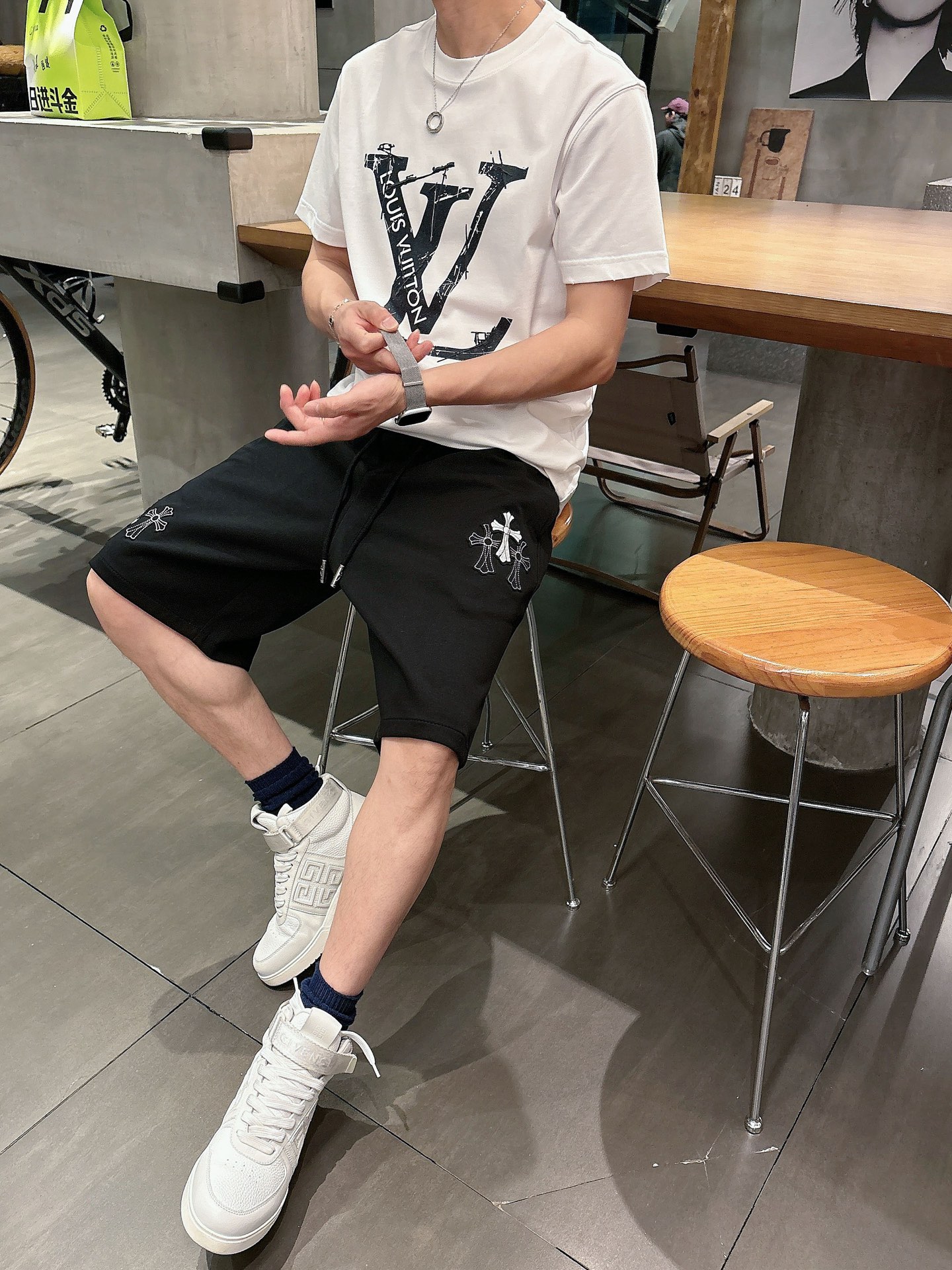克罗心  三标齐全    2026夏季新款男士休闲短裤，高级定制面料透气面料 透气弹力舒适度极高，细节无