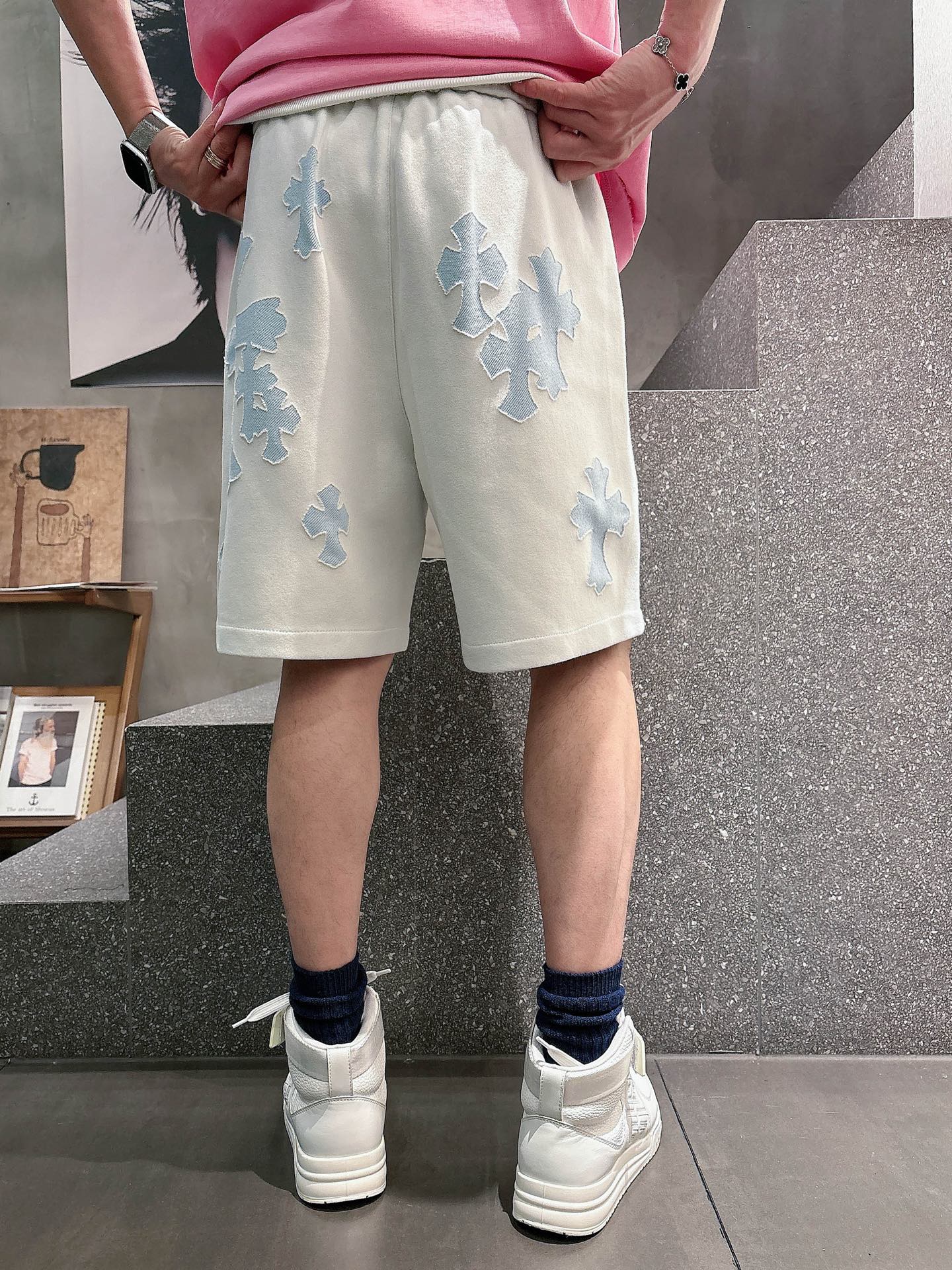 克罗心  三标齐全    2026夏季新款男士休闲短裤，高级定制面料透气面料 透气弹力舒适度极高，细节无