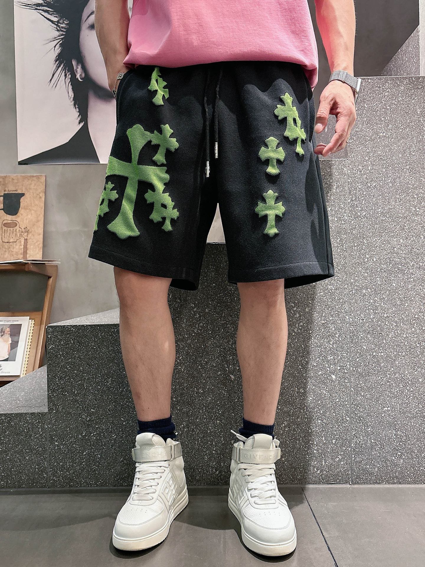 克罗心  三标齐全    2026夏季新款男士休闲短裤，高级定制面料透气面料 透气弹力舒适度极高，细节无