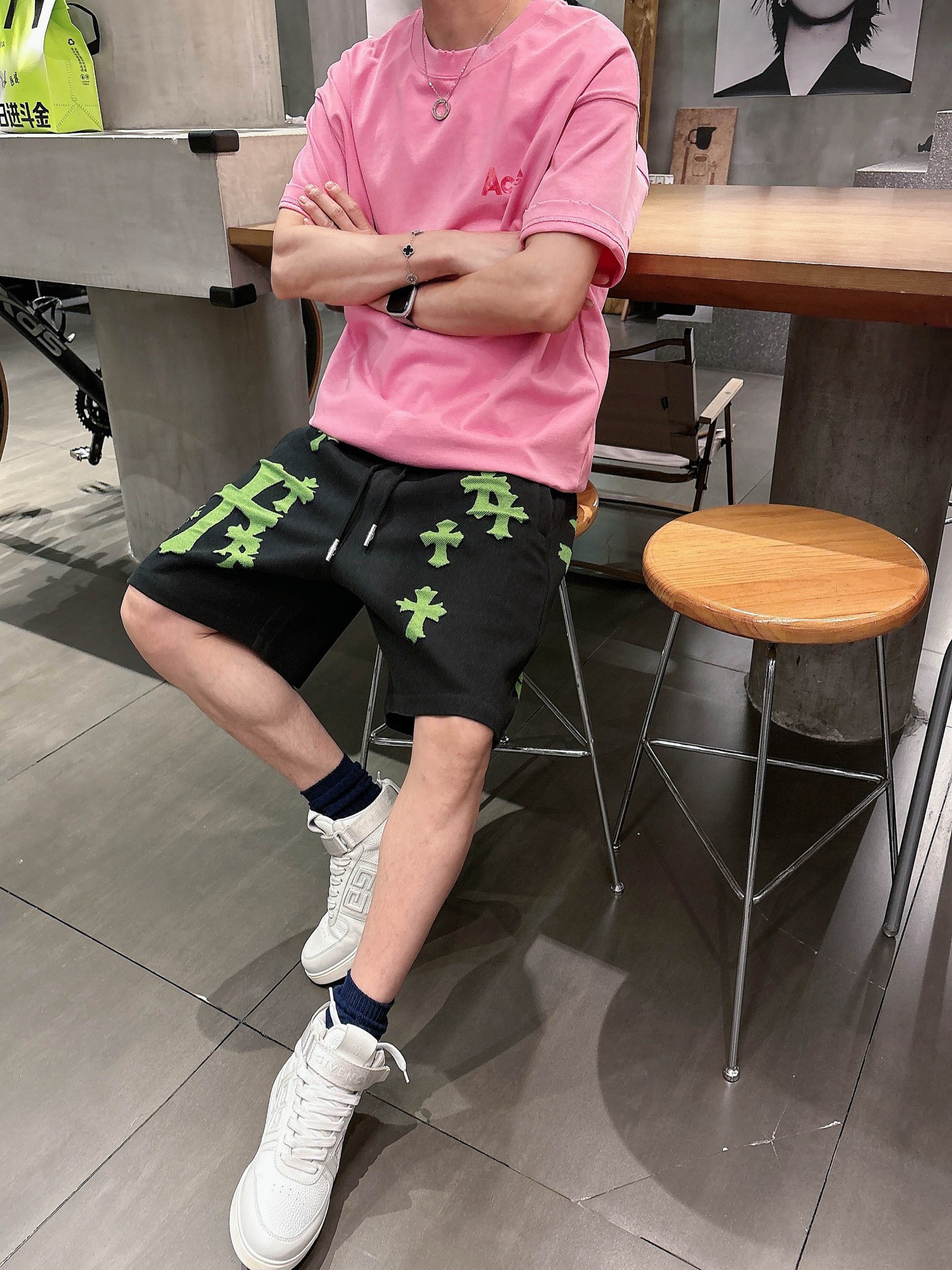 克罗心  三标齐全    2026夏季新款男士休闲短裤，高级定制面料透气面料 透气弹力舒适度极高，细节无