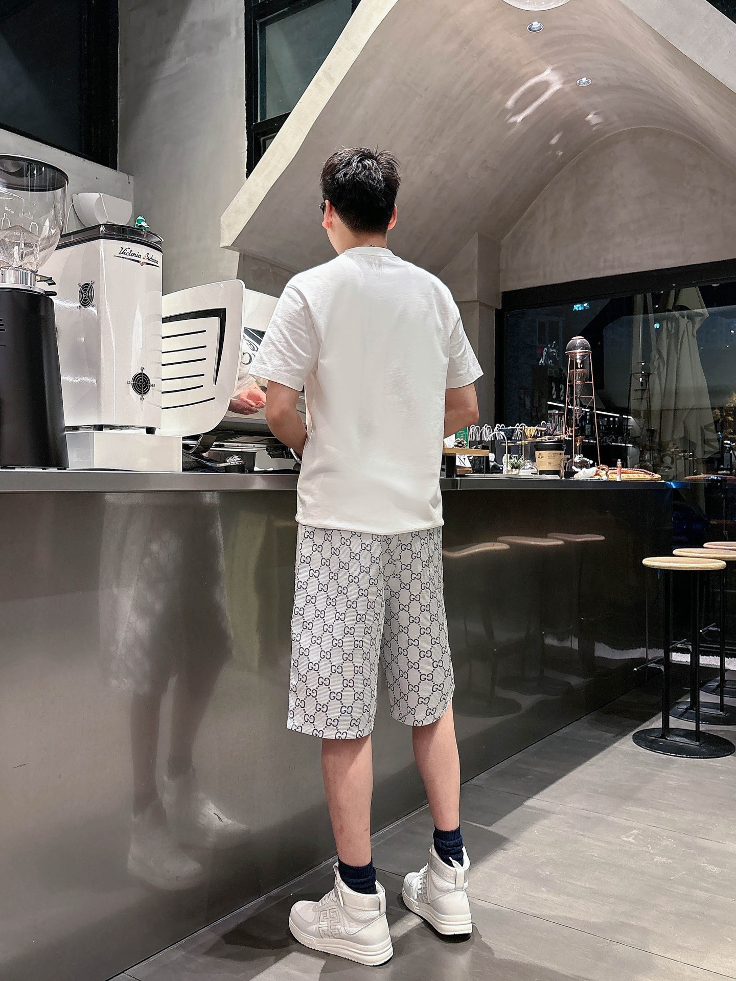 古奇  三标齐全    2026夏季新款男士休闲短裤，高级定制面料透气面料 透气弹力舒适度极高，细节无可