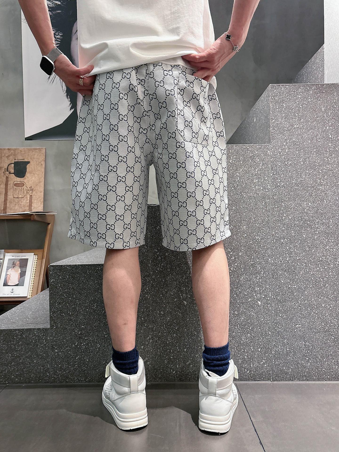 古奇  三标齐全    2026夏季新款男士休闲短裤，高级定制面料透气面料 透气弹力舒适度极高，细节无可