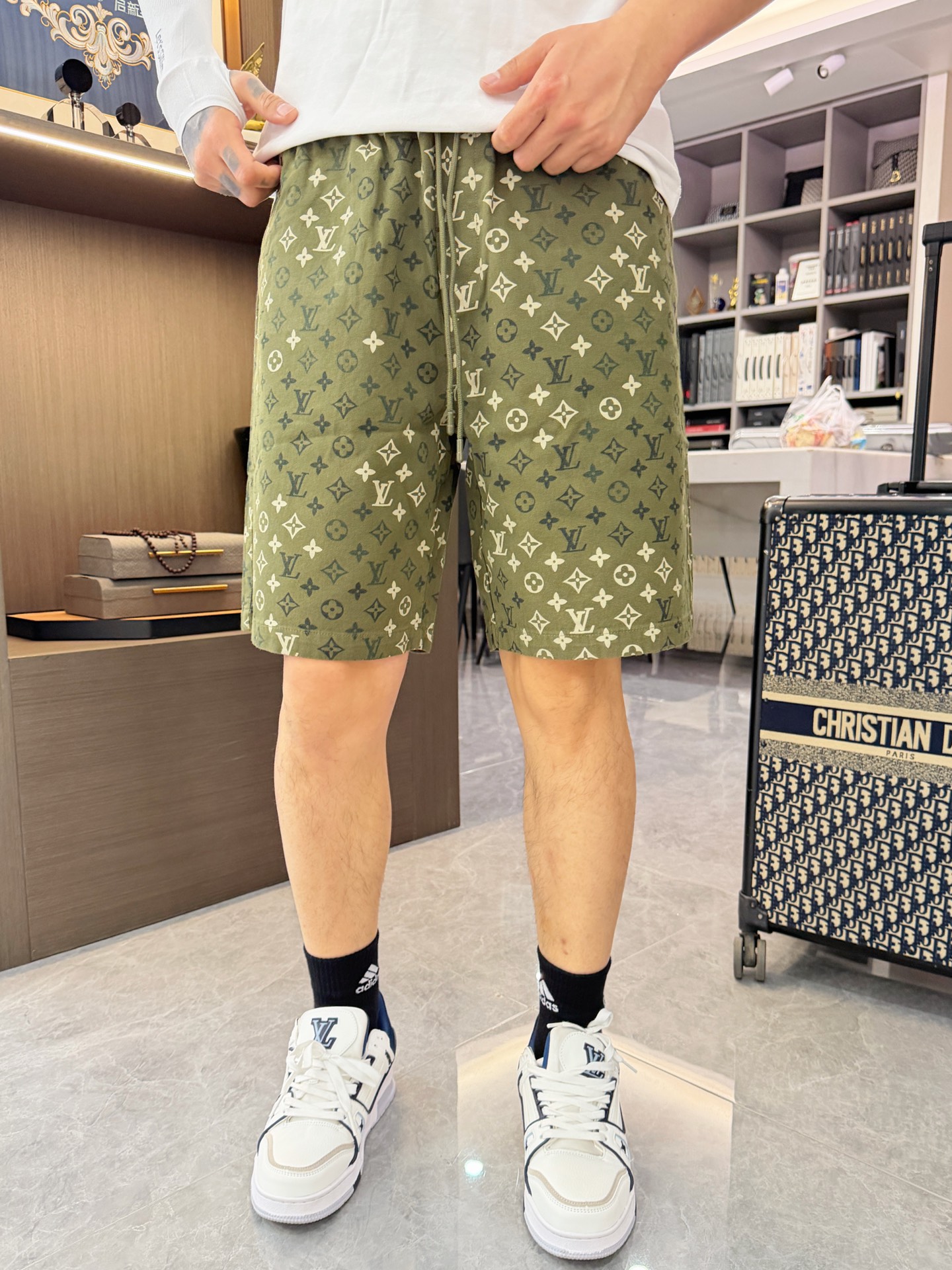 LV men LV 2026 New logo M-XXXL — photo 2