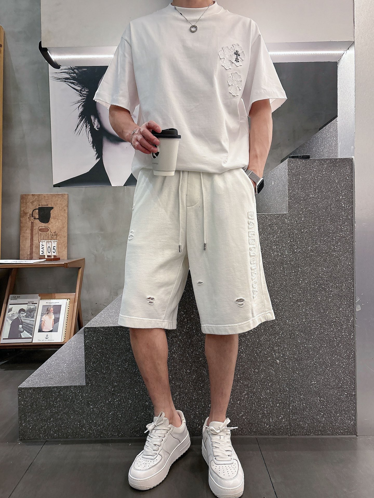 巴黎世家  三标齐全    2026夏季新款男士休闲短裤，高级定制面料透气面料 透气弹力舒适度极高，细节