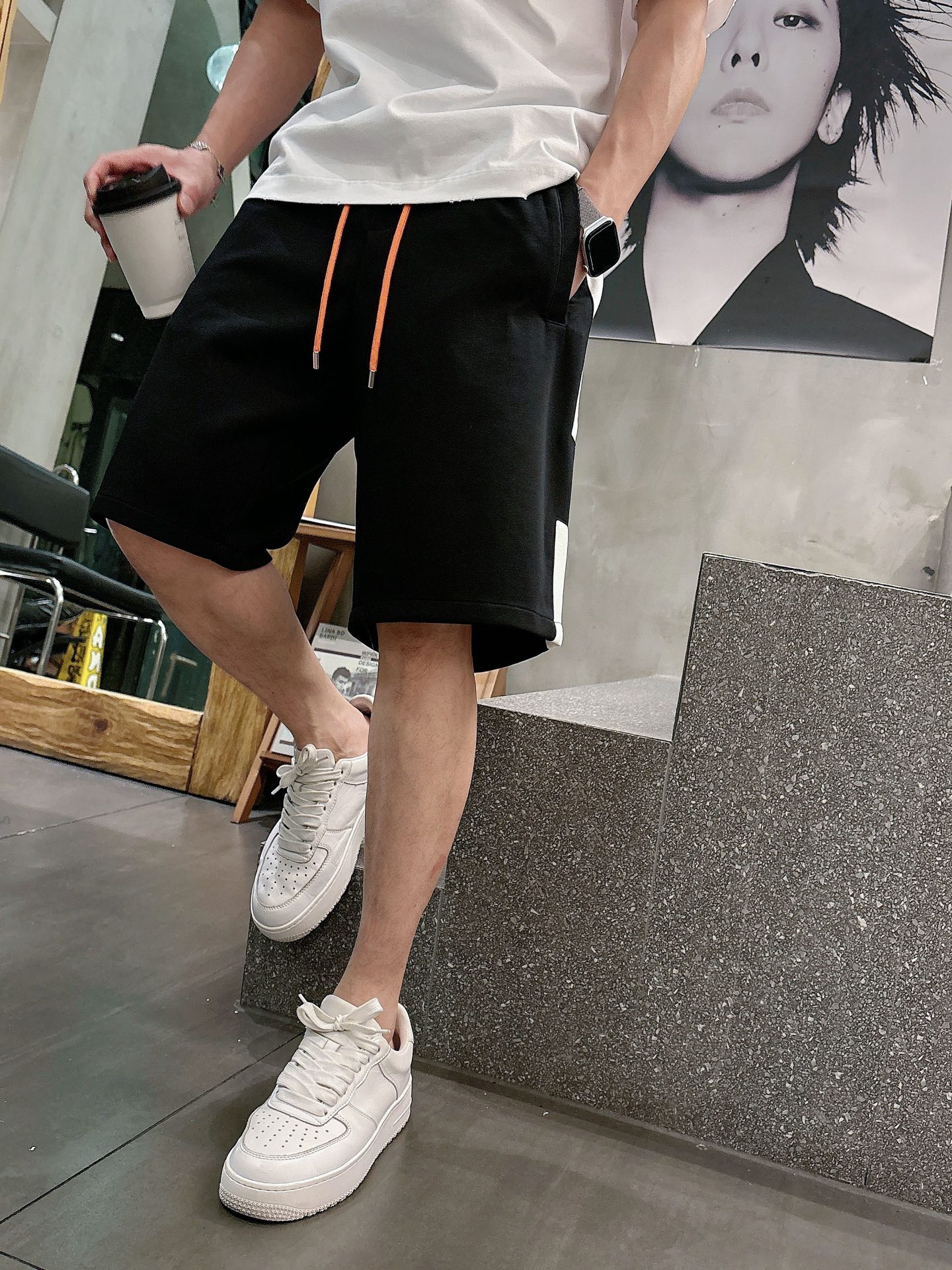 爱马仕  三标齐全    2026夏季新款男士休闲短裤，高级定制面料透气面料 透气弹力舒适度极高，细节无