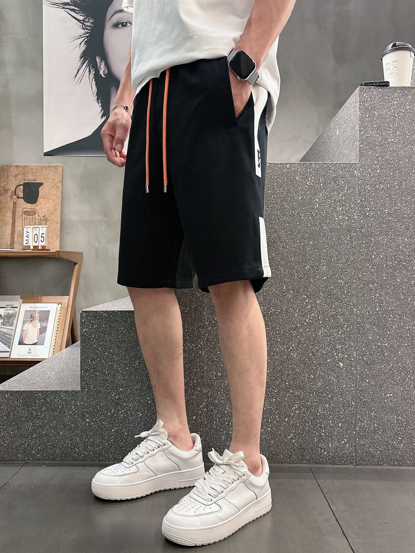 爱马仕  三标齐全    2026夏季新款男士休闲短裤，高级定制面料透气面料 透气弹力舒适度极高，细节无
