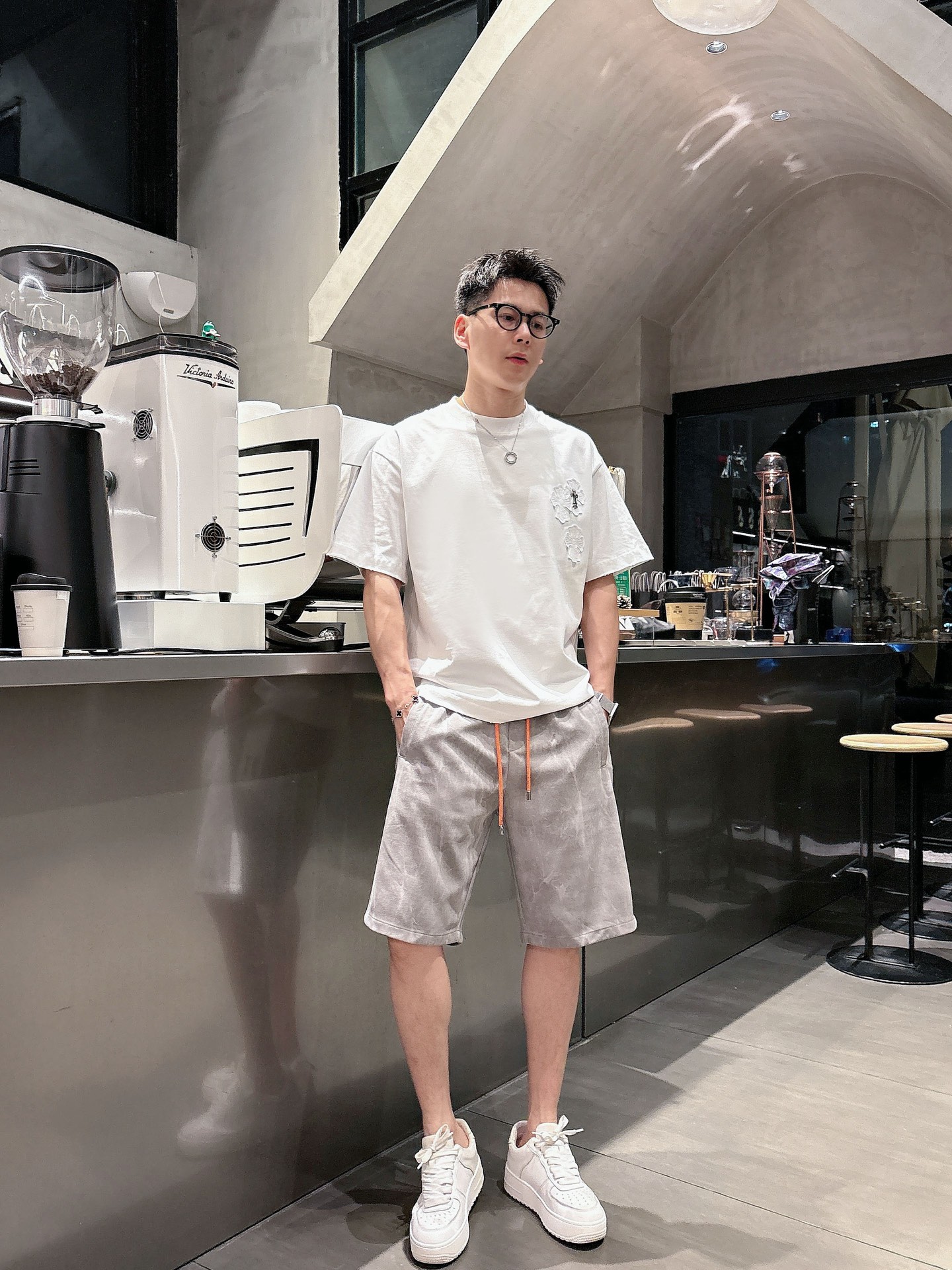 爱马仕  三标齐全    2026夏季新款男士休闲短裤，高级定制面料透气面料 透气弹力舒适度极高，细节无