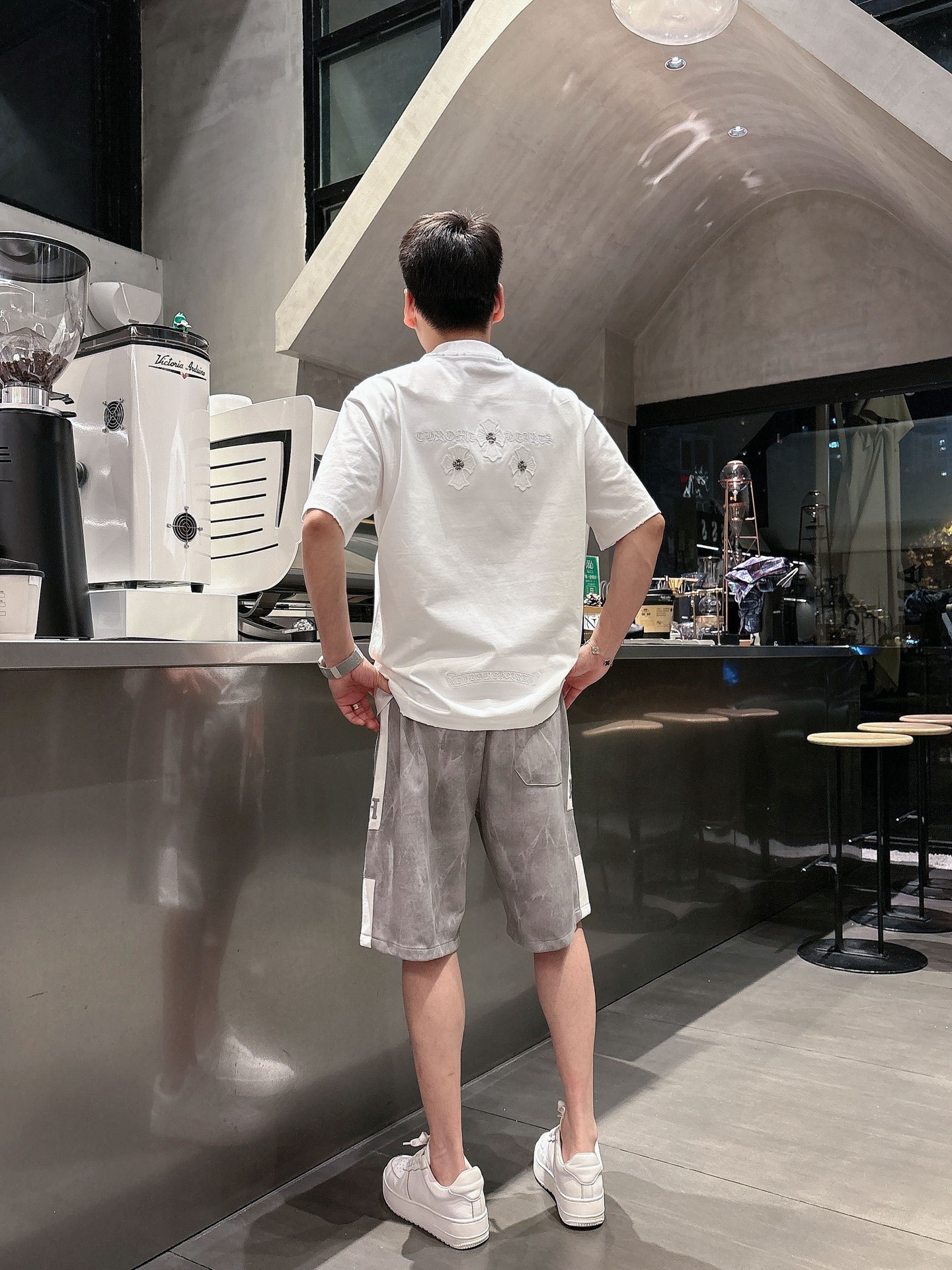 爱马仕  三标齐全    2026夏季新款男士休闲短裤，高级定制面料透气面料 透气弹力舒适度极高，细节无