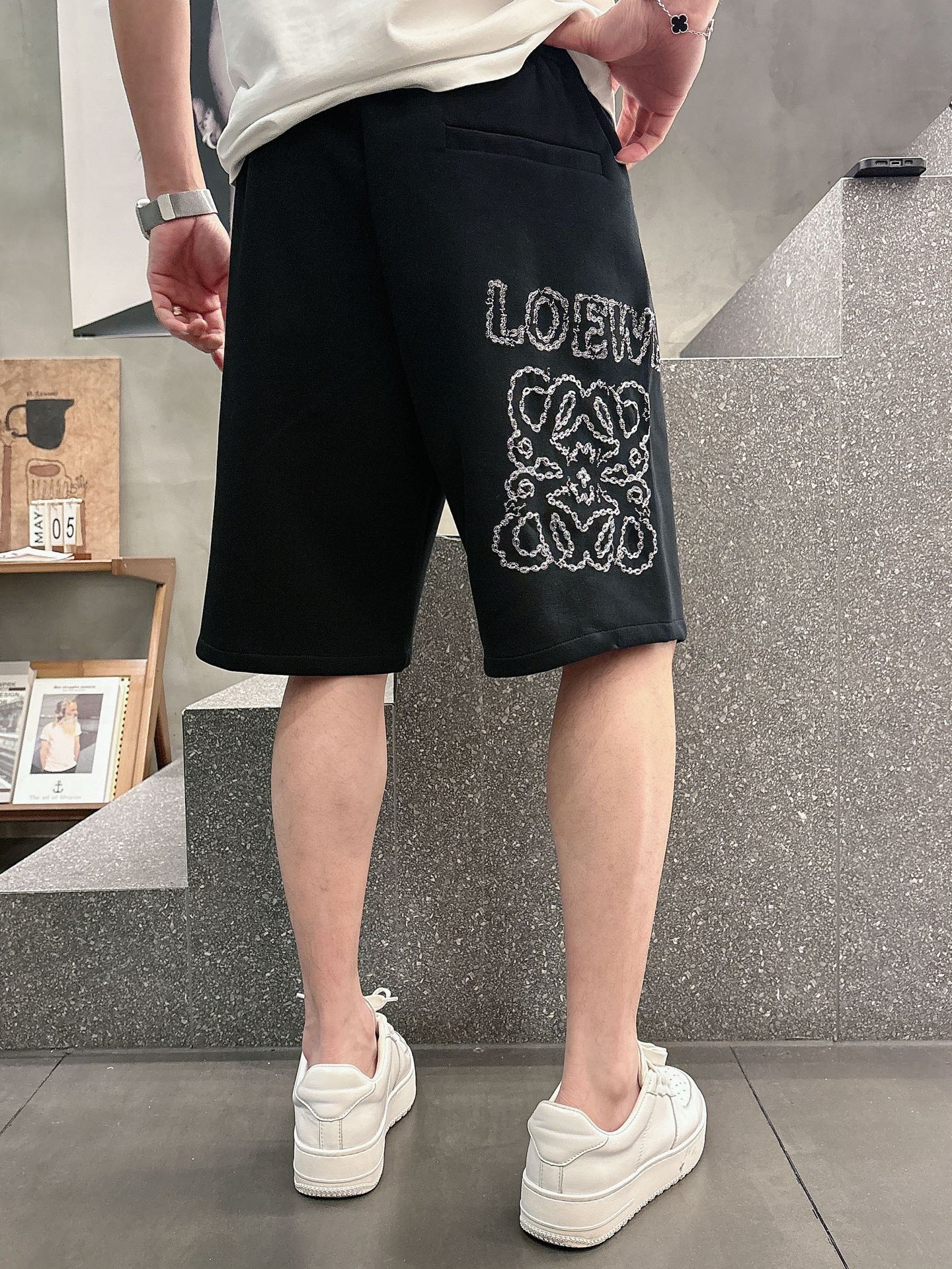 罗意威  三标齐全    2026夏季新款男士休闲短裤，高级定制面料透气面料 透气弹力舒适度极高，细节无