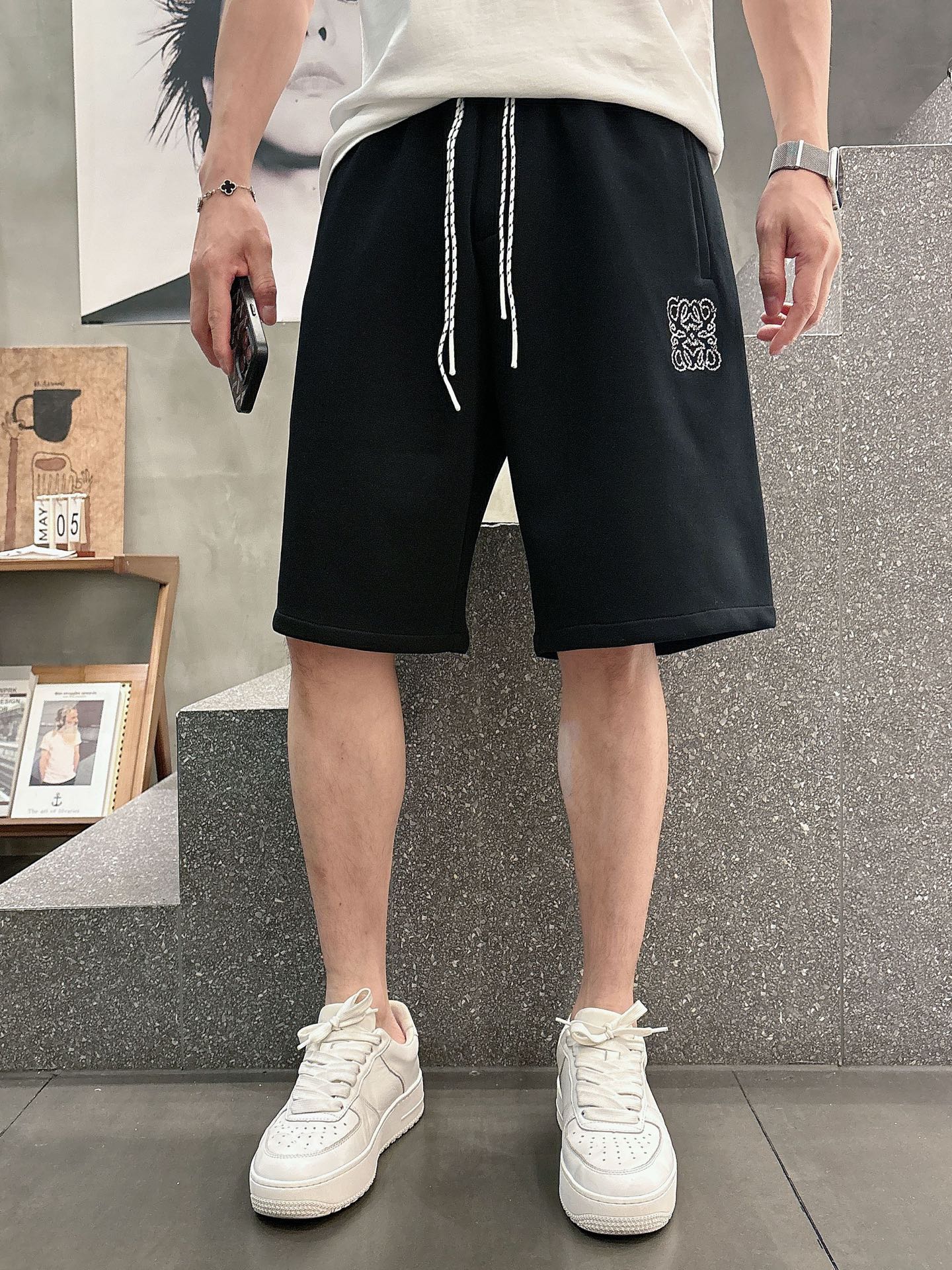 罗意威  三标齐全    2026夏季新款男士休闲短裤，高级定制面料透气面料 透气弹力舒适度极高，细节无