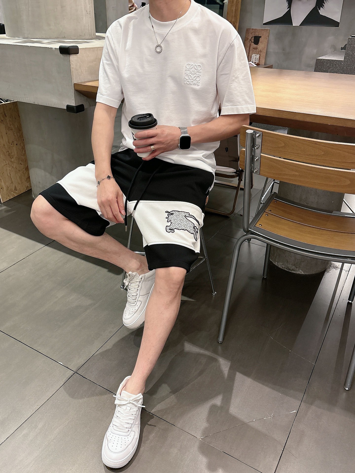 巴宝莉  三标齐全    2026夏季新款男士休闲短裤，高级定制面料透气面料 透气弹力舒适度极高，细节无
