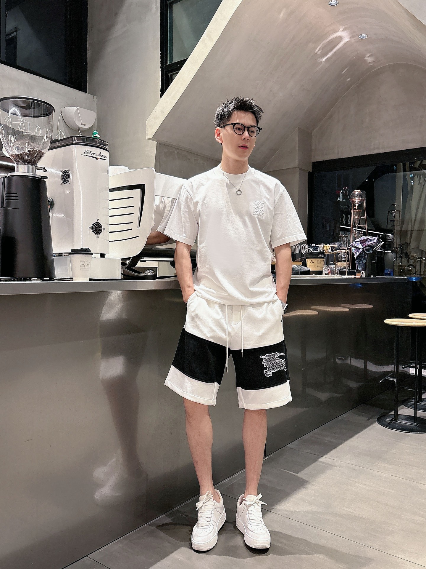 巴宝莉  三标齐全    2026夏季新款男士休闲短裤，高级定制面料透气面料 透气弹力舒适度极高，细节无