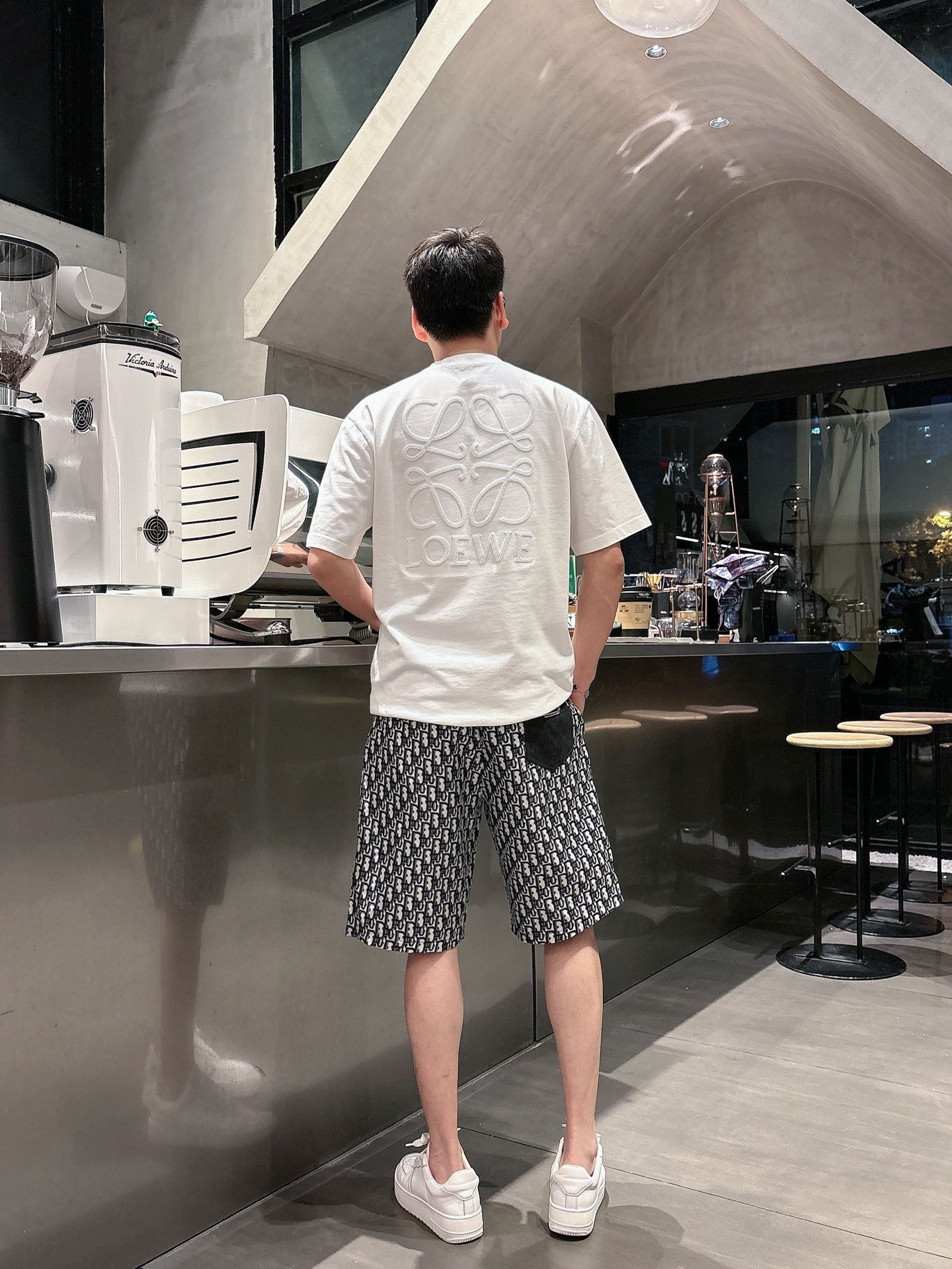 迪奥  三标齐全    2026夏季新款男士休闲短裤，高级定制面料透气面料 透气弹力舒适度极高，细节无可