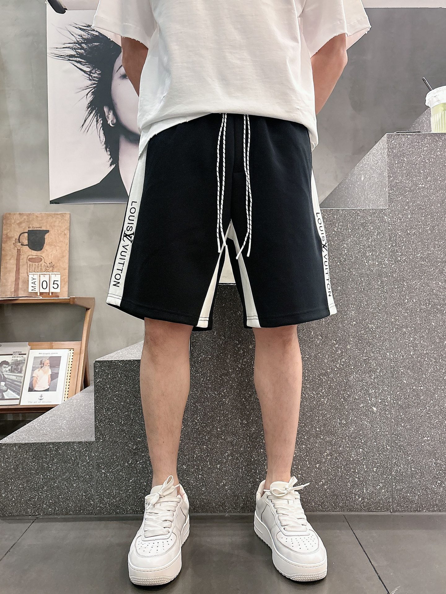 迪奥  三标齐全    2026夏季新款男士休闲短裤，高级定制面料透气面料 透气弹力舒适度极高，细节无可