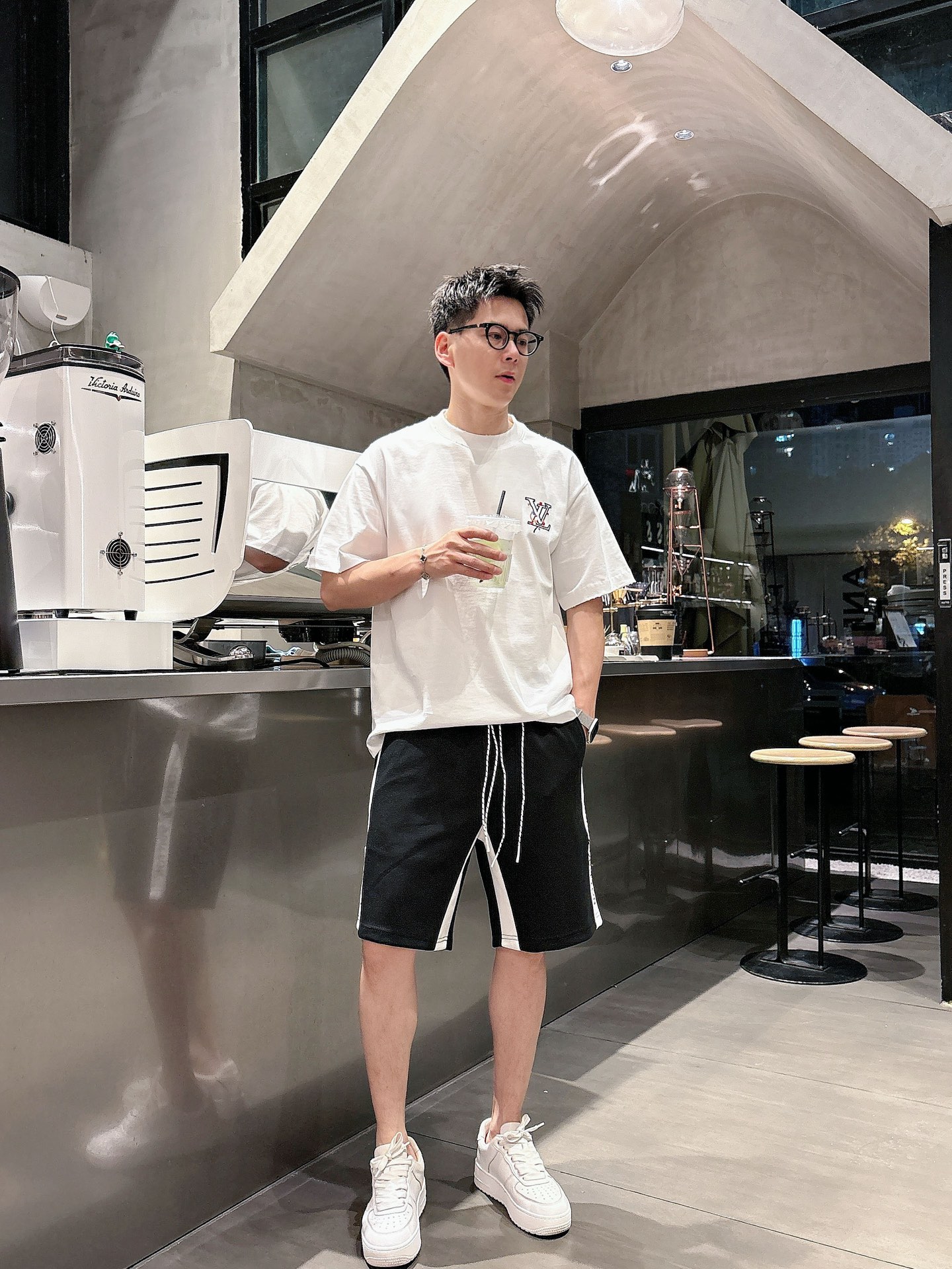 迪奥  三标齐全    2026夏季新款男士休闲短裤，高级定制面料透气面料 透气弹力舒适度极高，细节无可