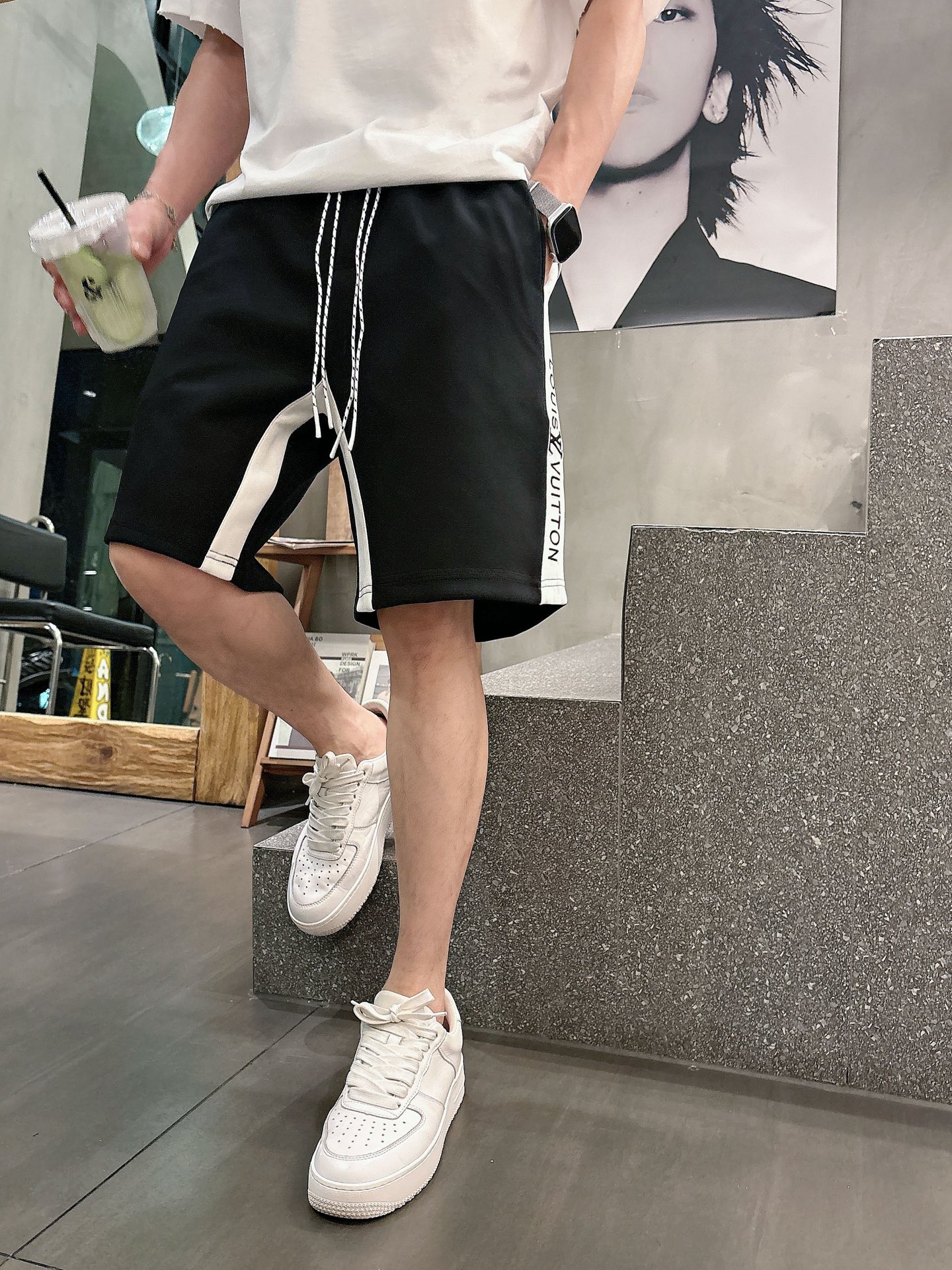 NO:844149,Dior's 2026 new summer men's casual shorts with three complete standards, advanced custom-made breathable fabrics, extremely breathable, elastic and comfortable, impeccable details, top-grade accessories, original logo design concept, delicate and soft feel!  The upper body fit is awesome!  For sizes M-XXXL, please state your height and weight when ordering, dior, shorts,19860909迪奥 三标齐全 2026夏季新款男士休闲短裤,高级定制面料透气面料 透气弹力舒适度极高,细节无可挑剔,顶级辅料配备,原版logo设计理念,手感细腻柔软！上身版型超赞！尺码M-XXXL下单报身高体重,,dior,shorts,,Men's clothing