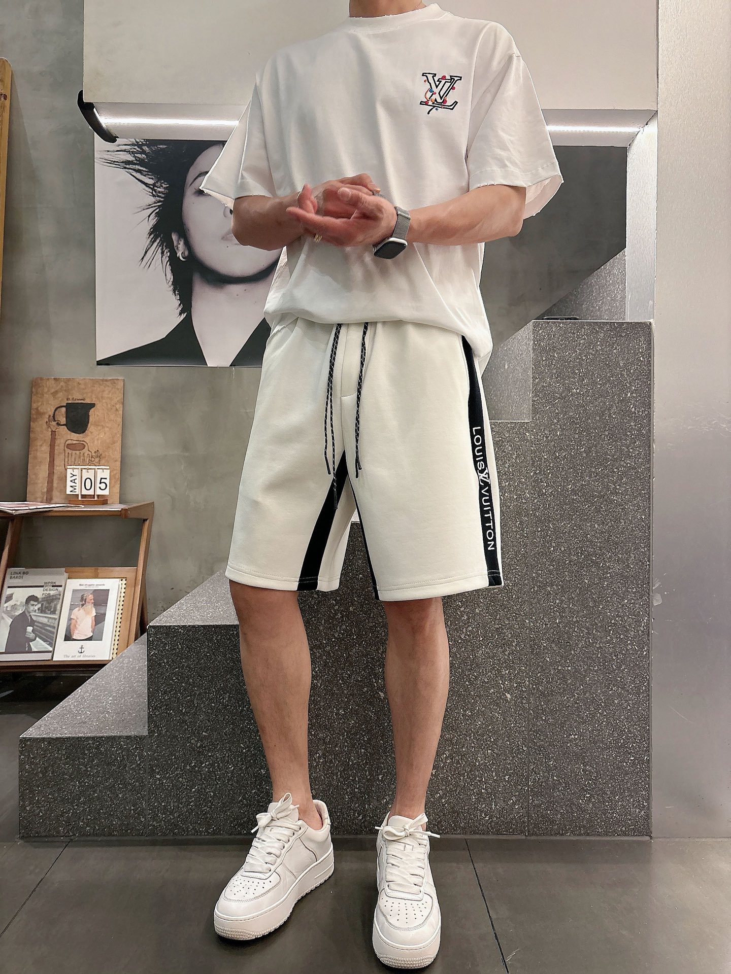 LV  三标齐全    2026夏季新款男士休闲短裤，高级定制面料透气面料 透气弹力舒适度极高，细节无可