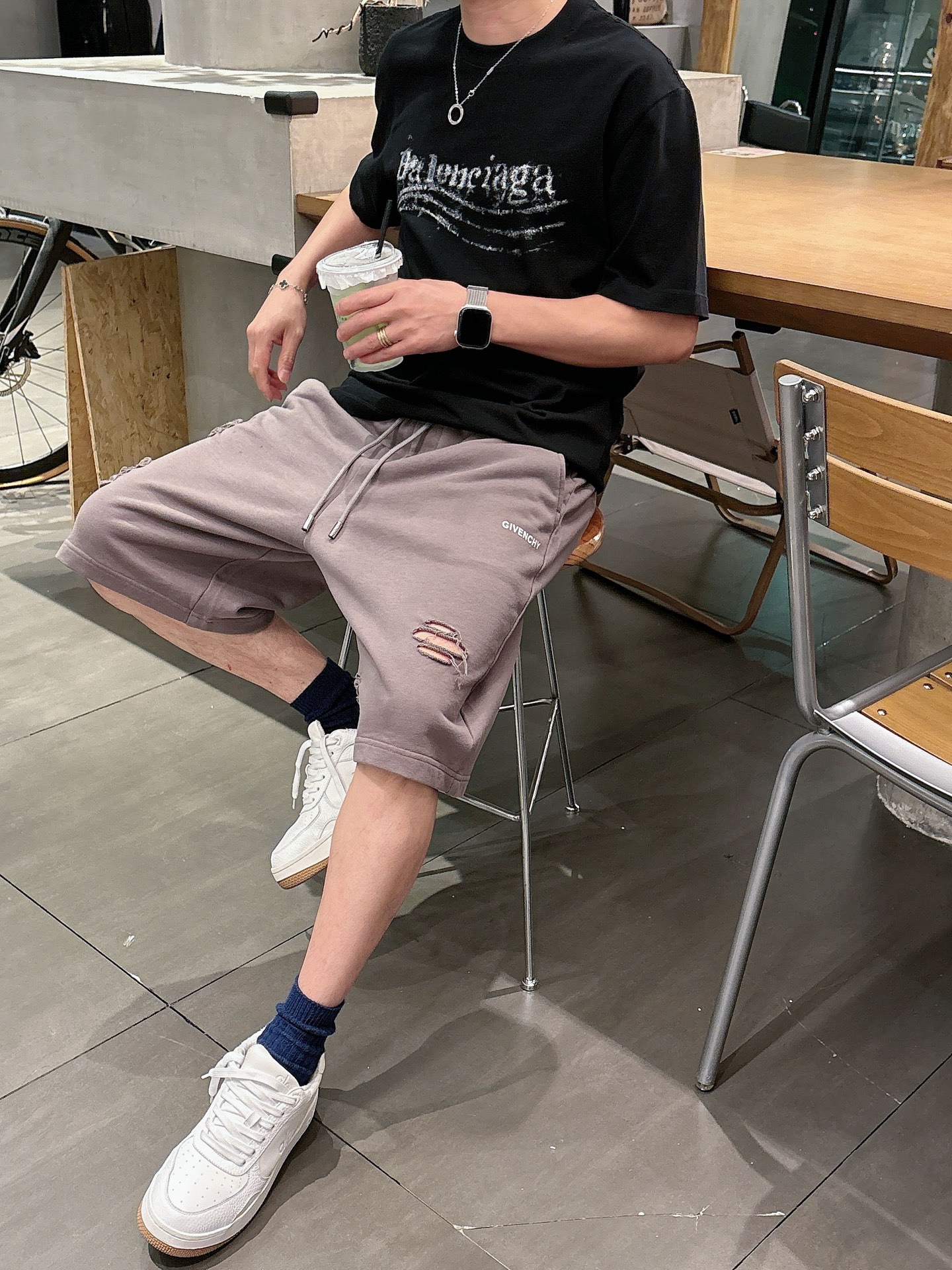 纪梵希  三标齐全    2026夏季新款男士休闲短裤，高级定制面料透气面料 透气弹力舒适度极高，细节无